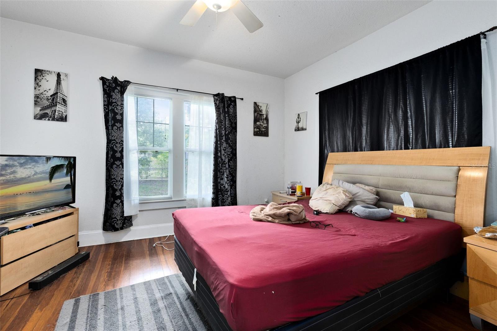 COLONIAL PARK - Residential Income