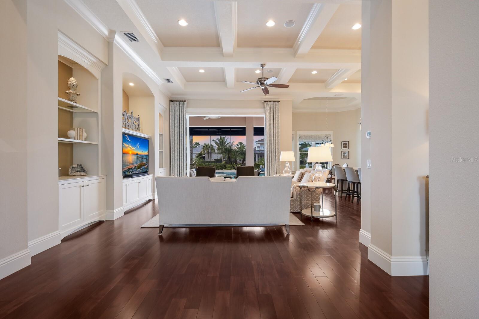 HARBOUR WALK - Residential