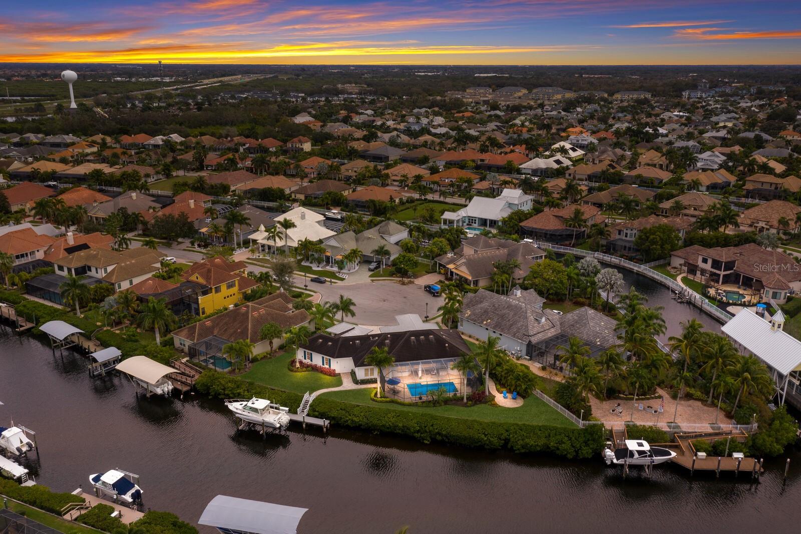 HARBOUR WALK - Residential