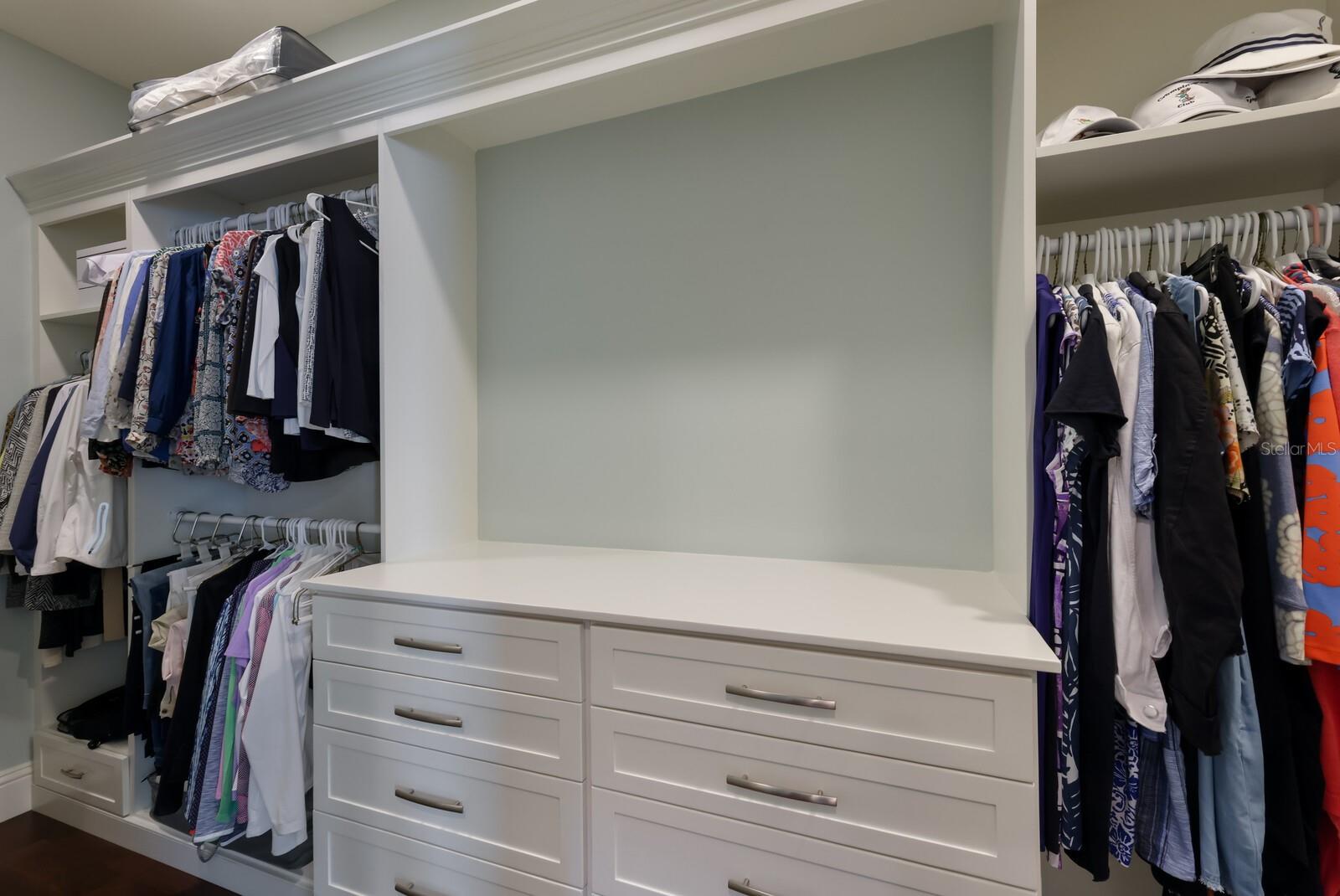 HARBOUR WALK - Residential