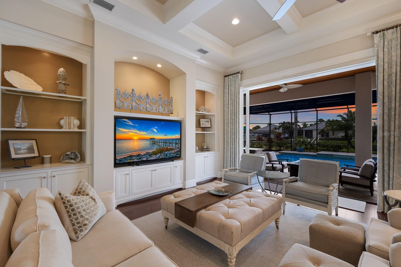 HARBOUR WALK - Residential