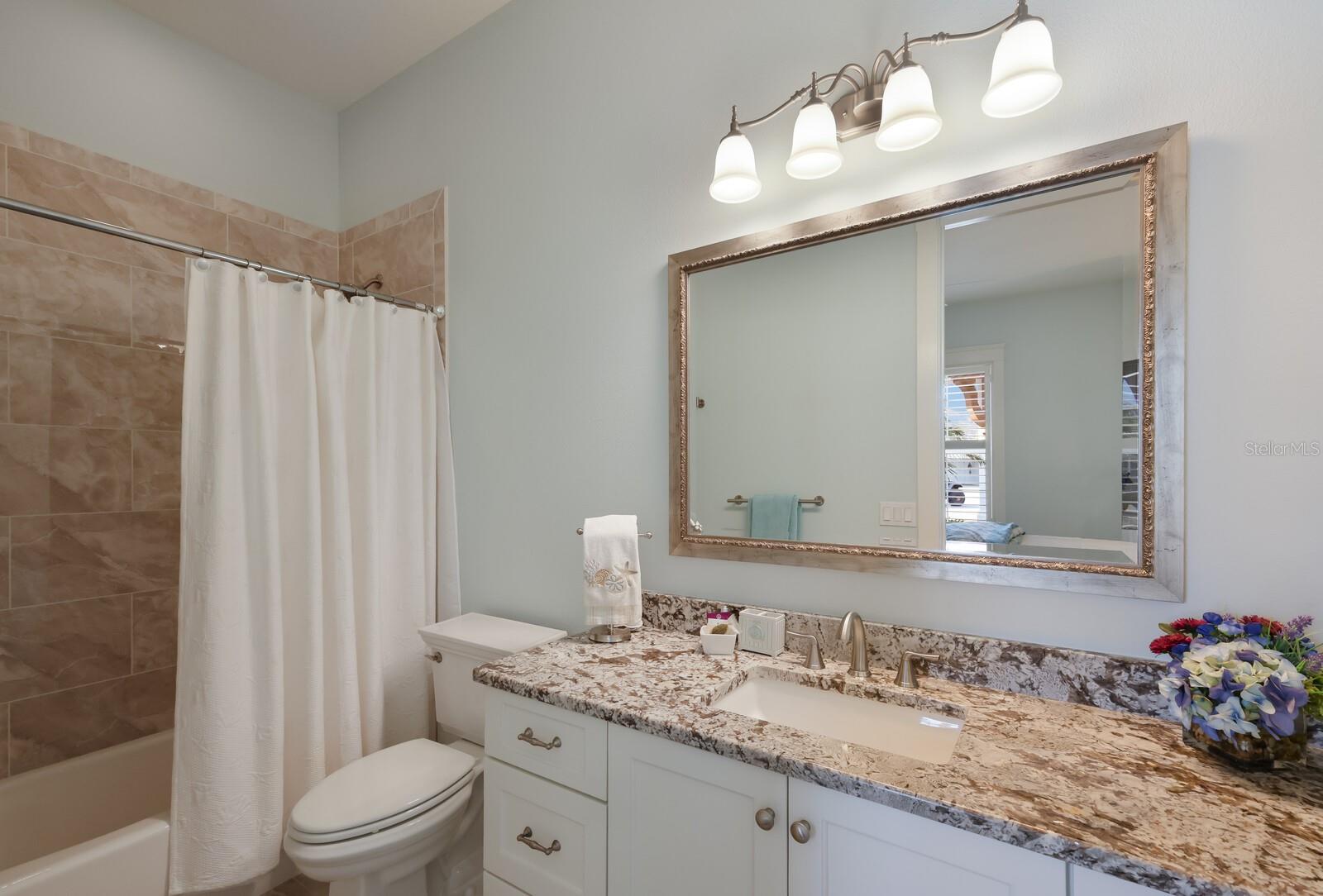 HARBOUR WALK - Residential