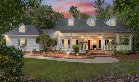 Photo of 7108 NW 41st Lane, Gainesville, FL 32606 (MLS # GC533983)