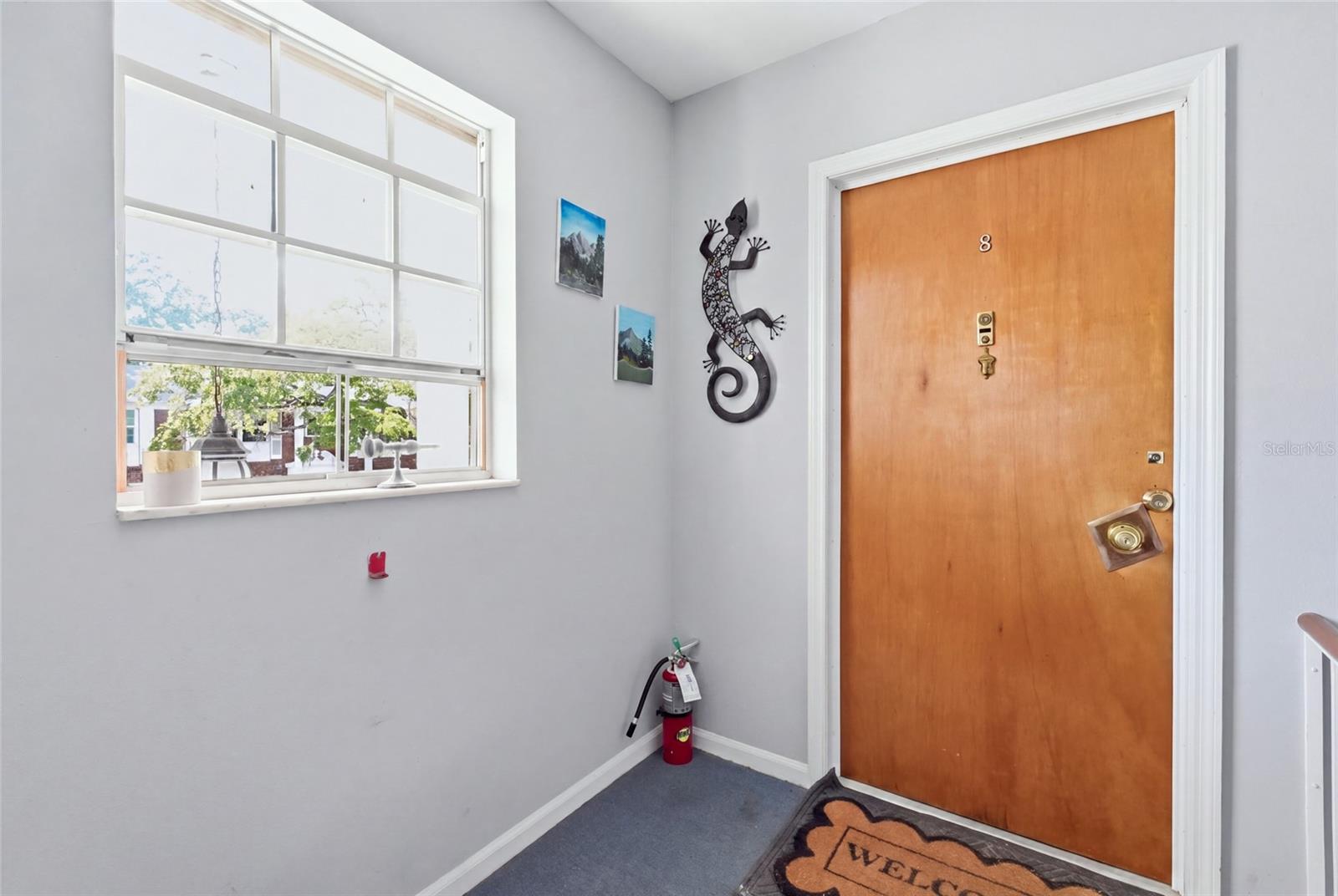 4507 9TH STREET W I8
