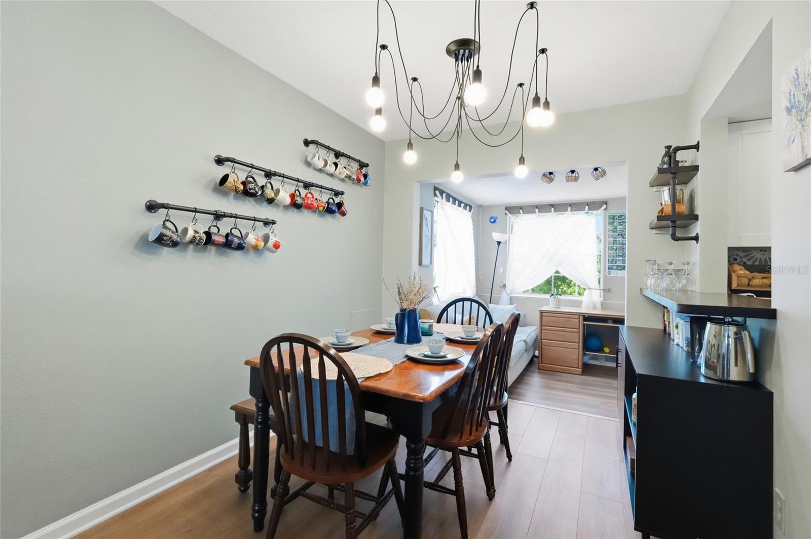 4507 9TH STREET W I8