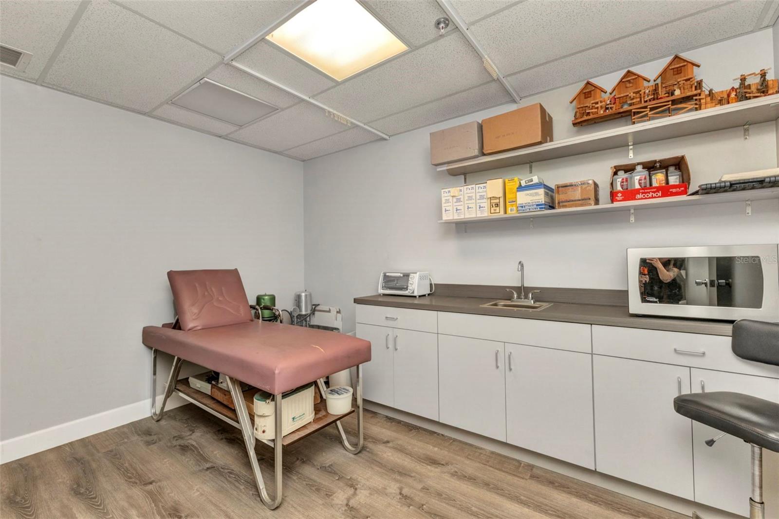 PORT CHARLOTTE MEDICAL PAVILION - Commercial Sale