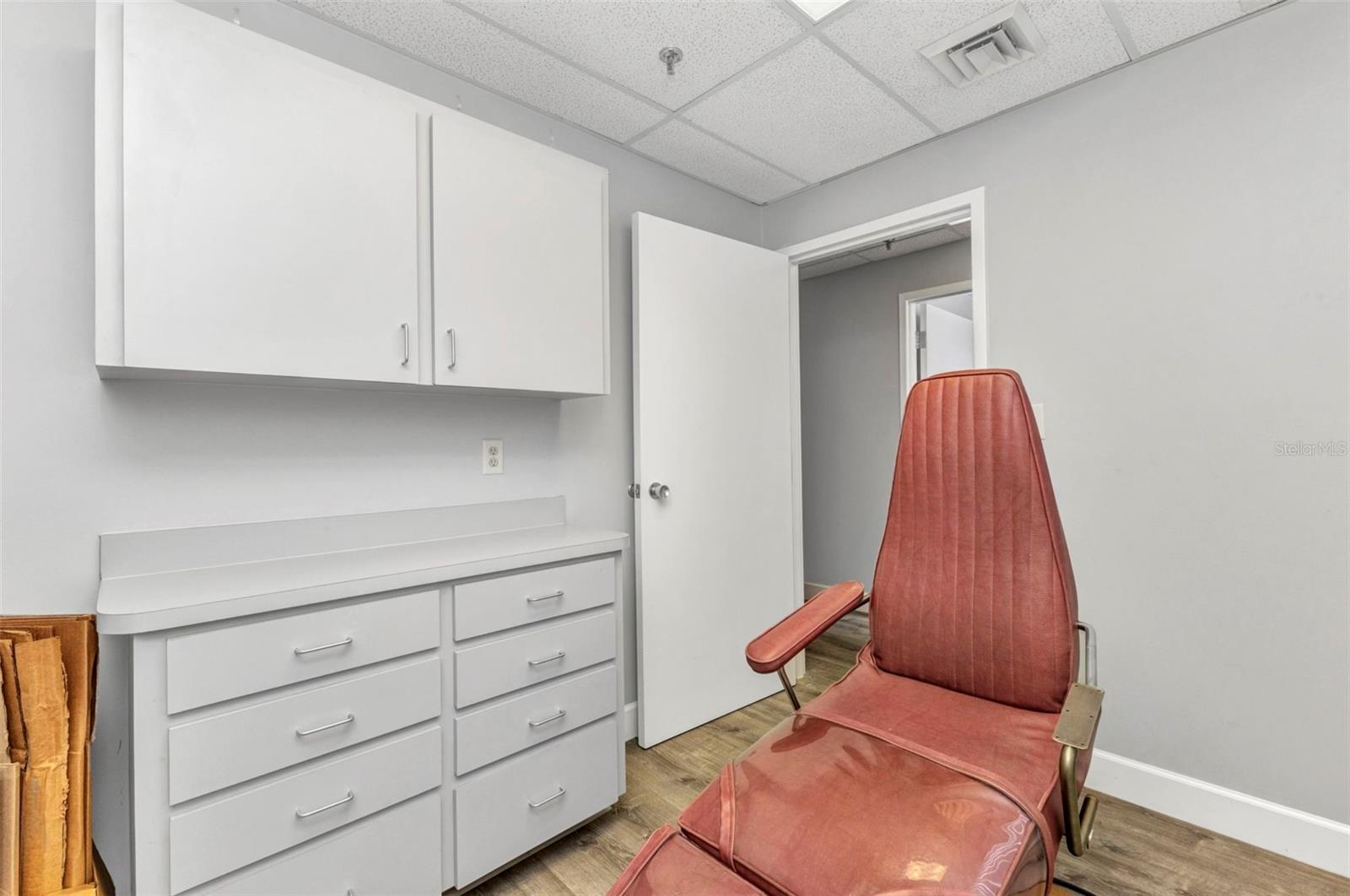 PORT CHARLOTTE MEDICAL PAVILION - Commercial Sale