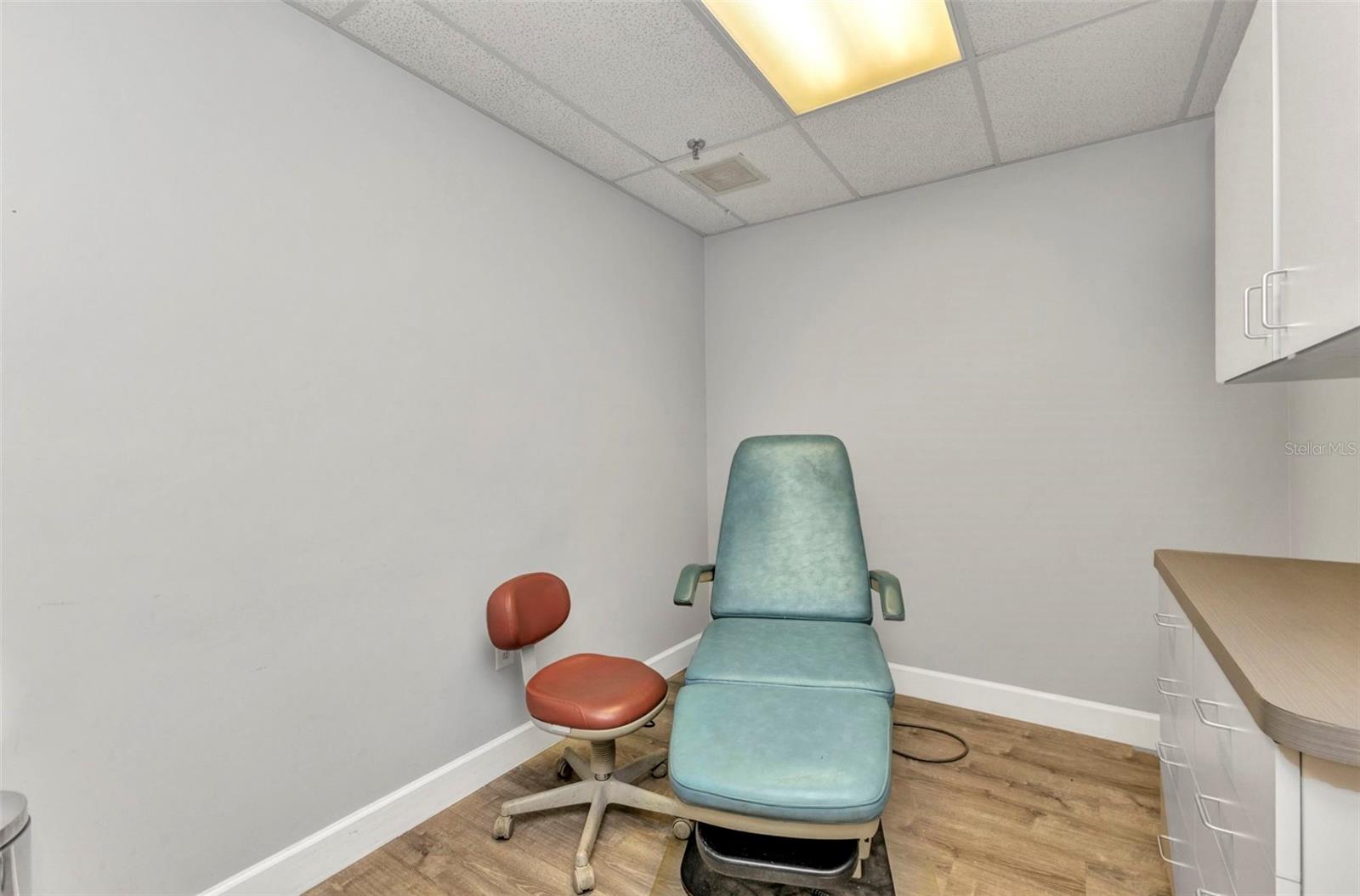 PORT CHARLOTTE MEDICAL PAVILION - Commercial Sale