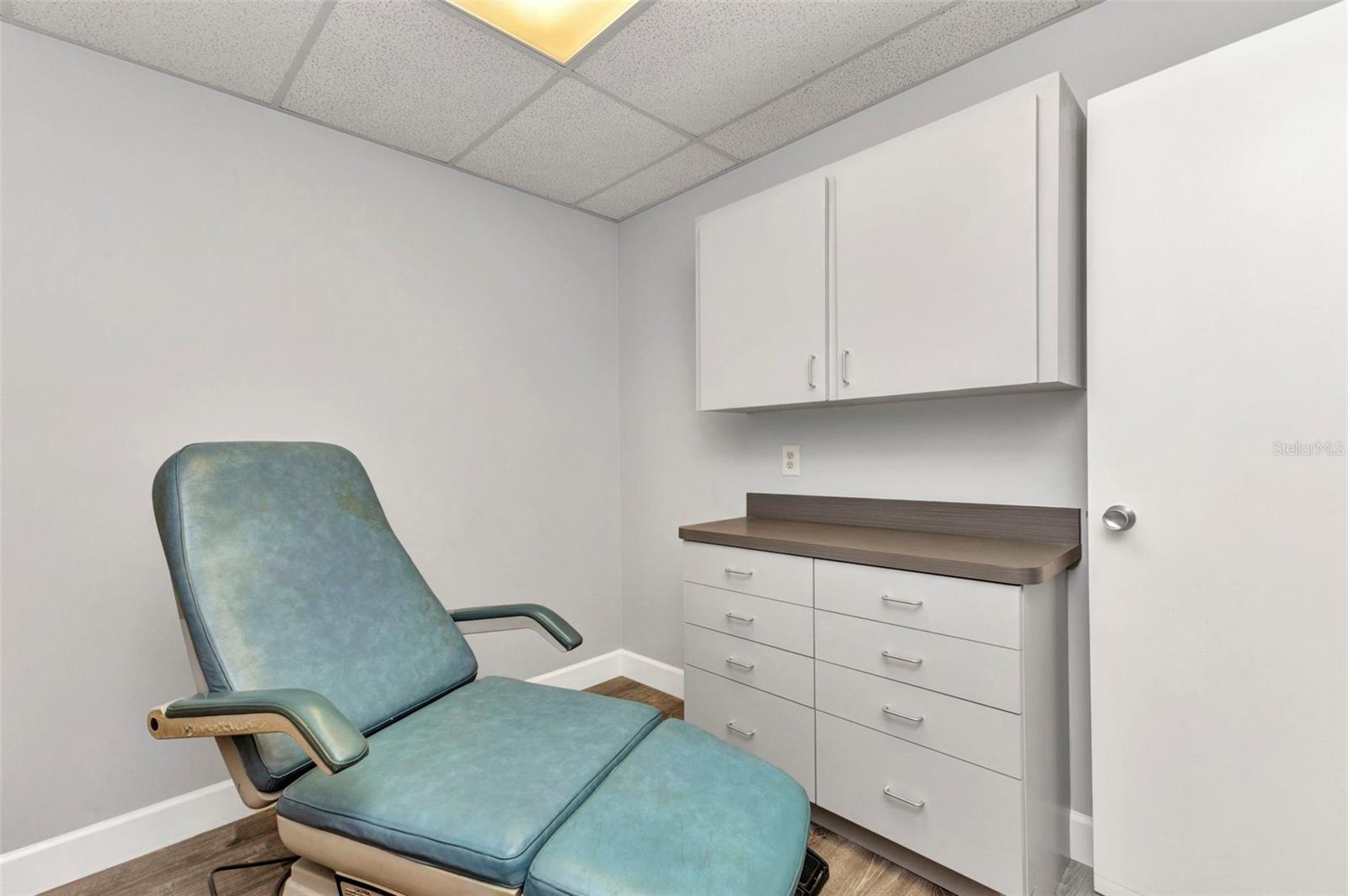 PORT CHARLOTTE MEDICAL PAVILION - Commercial Sale