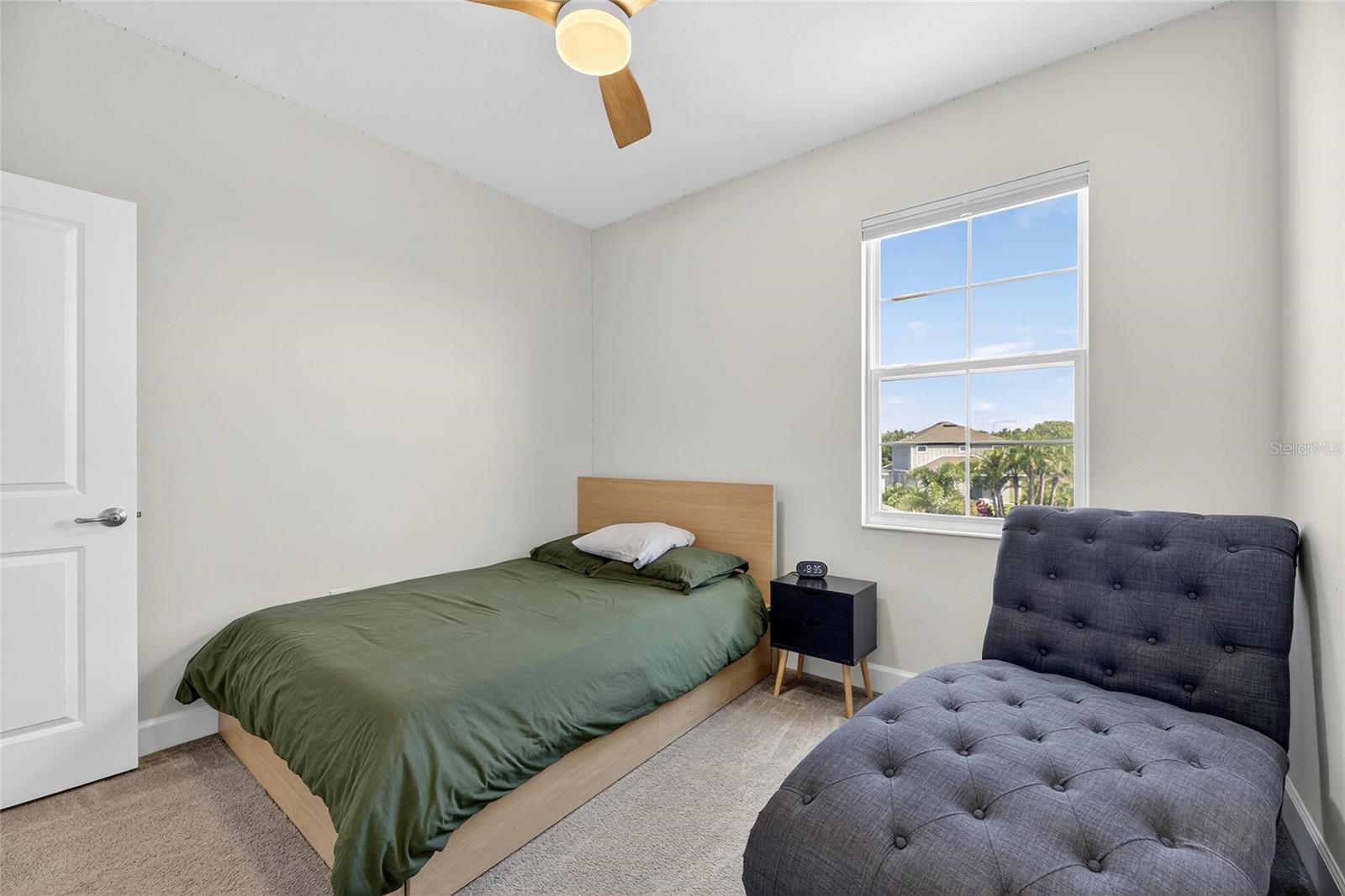 MIRABAY PRCL 8 - Residential Lease