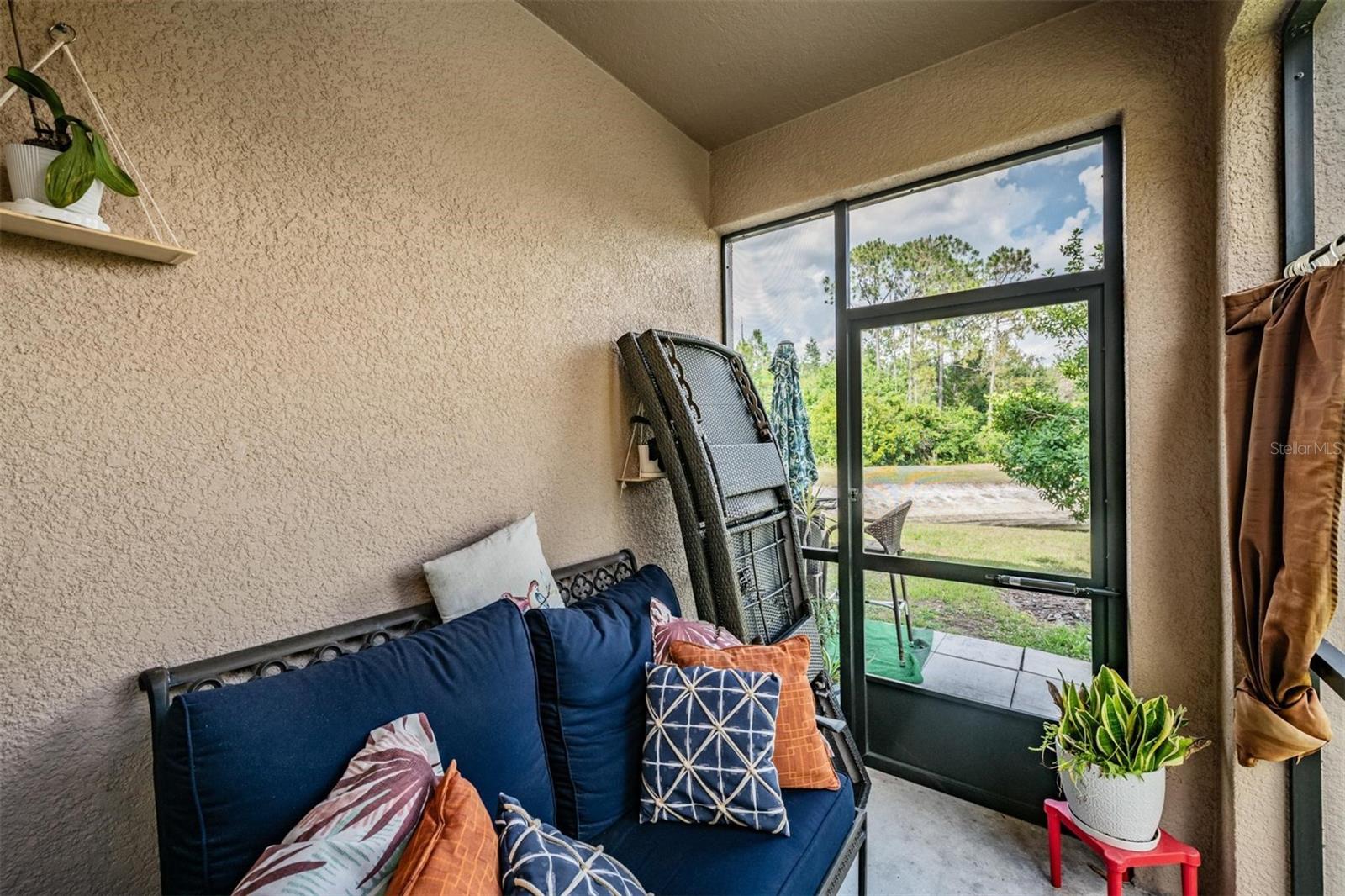 VENTANA TWNHMS AT WATERS EDGE - Residential
