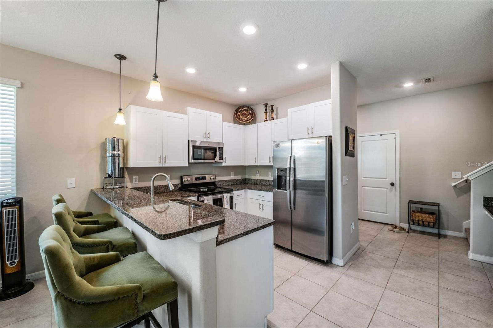 VENTANA TWNHMS AT WATERS EDGE - Residential