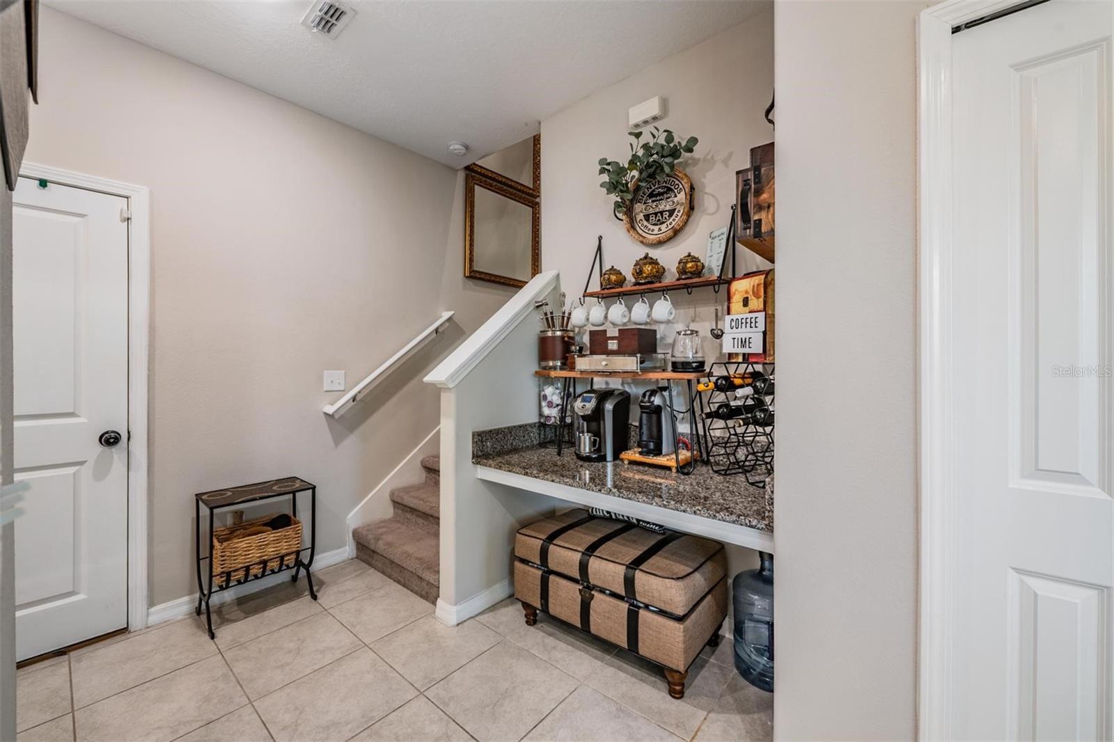 VENTANA TWNHMS AT WATERS EDGE - Residential