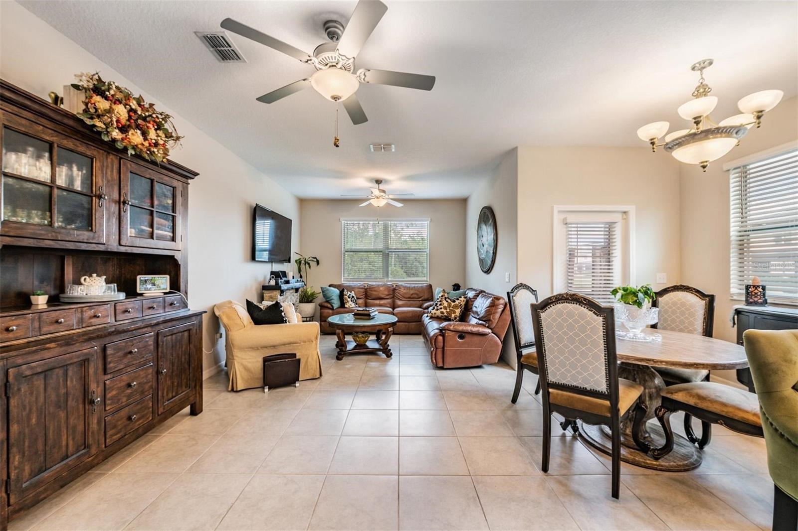 VENTANA TWNHMS AT WATERS EDGE - Residential