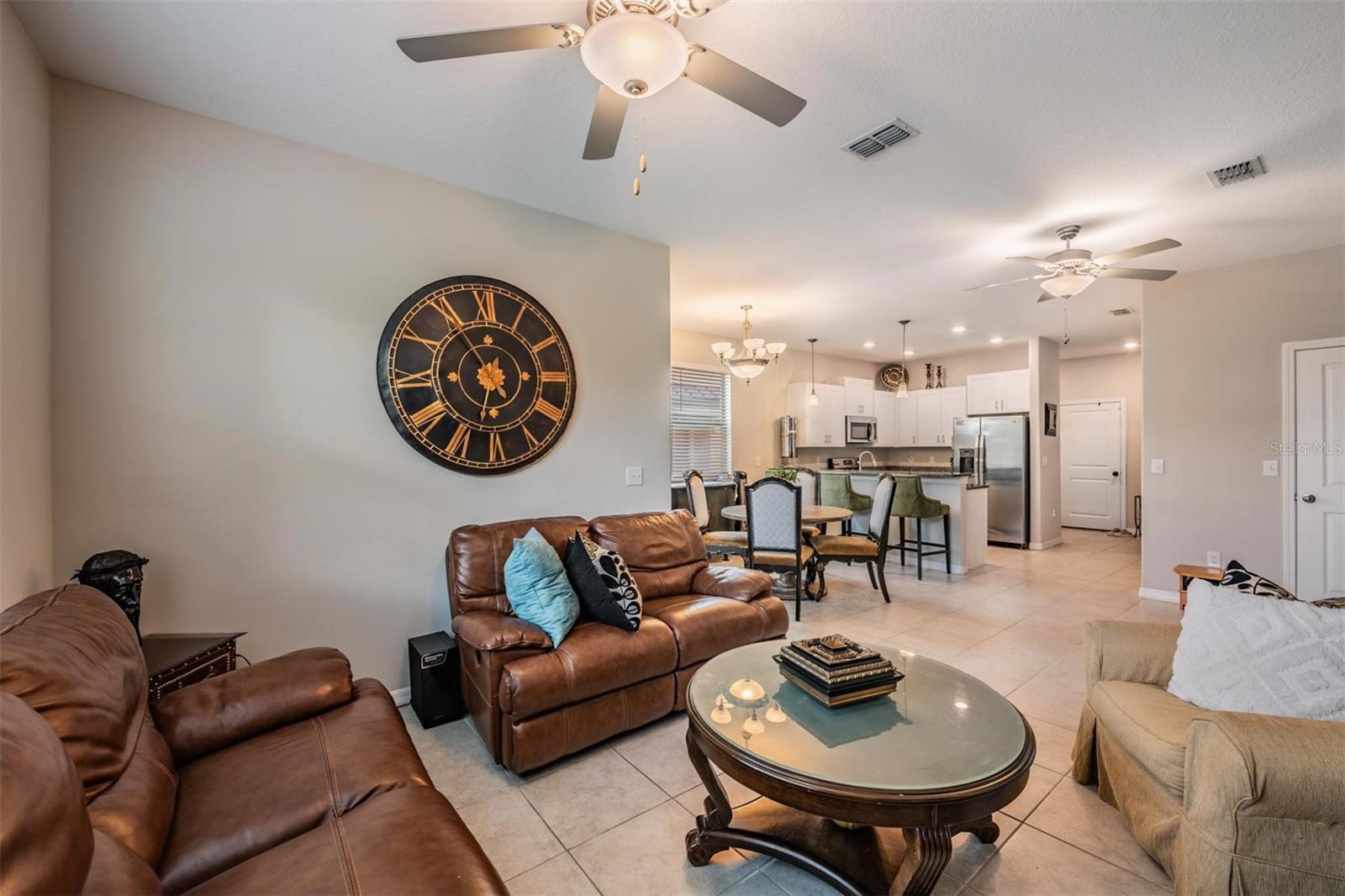 VENTANA TWNHMS AT WATERS EDGE - Residential
