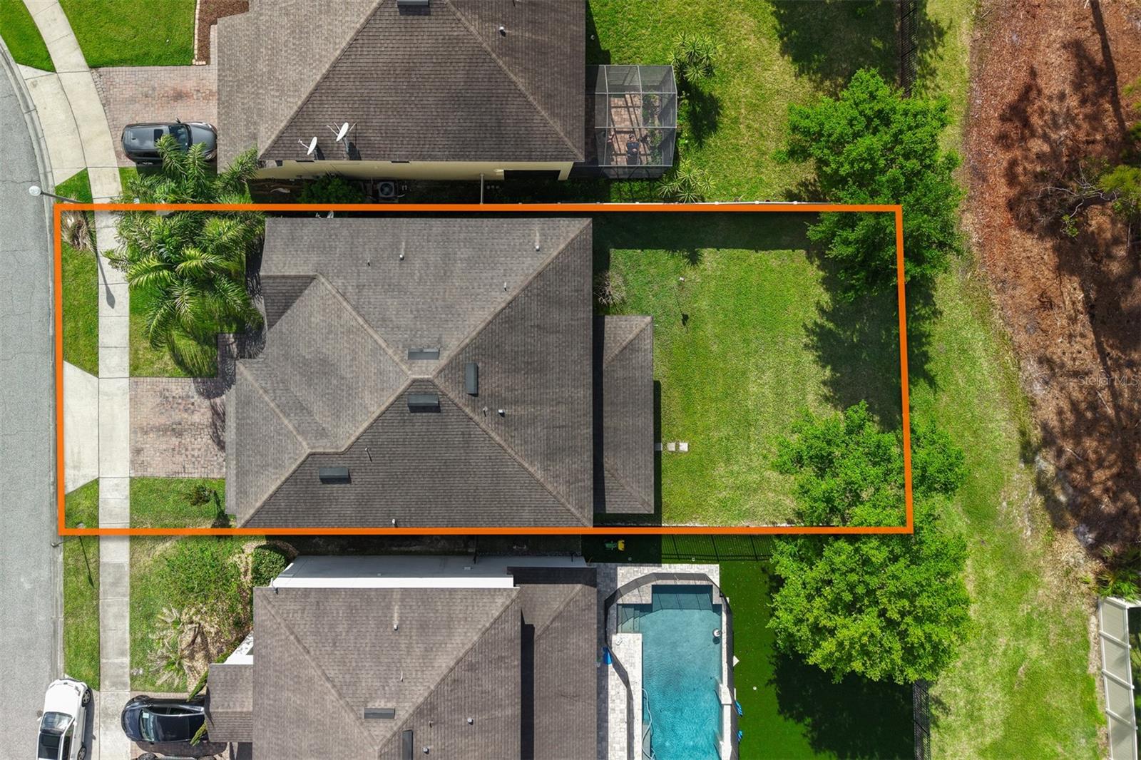 POINTE/HUNTERS CRK - Residential