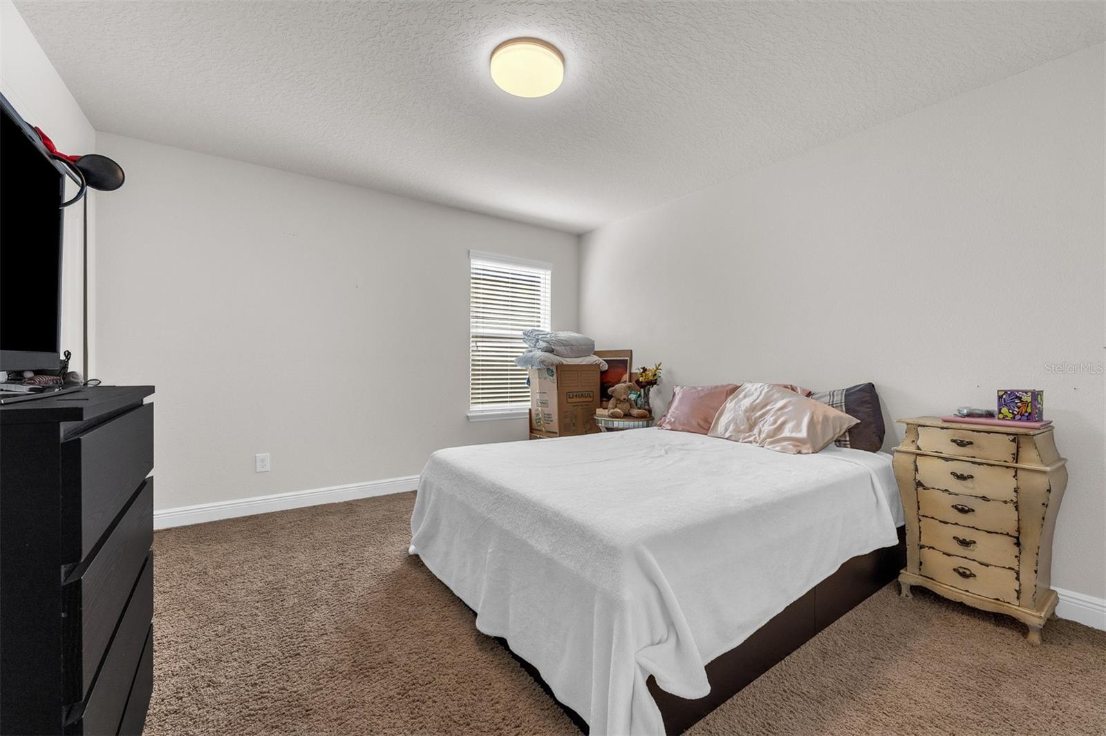 POINTE/HUNTERS CRK - Residential