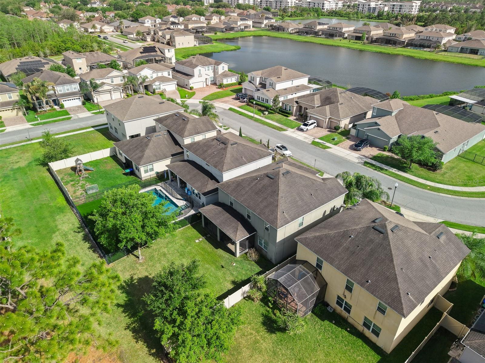 POINTE/HUNTERS CRK - Residential