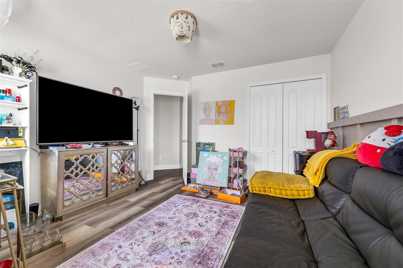 POINTE/HUNTERS CRK - Residential