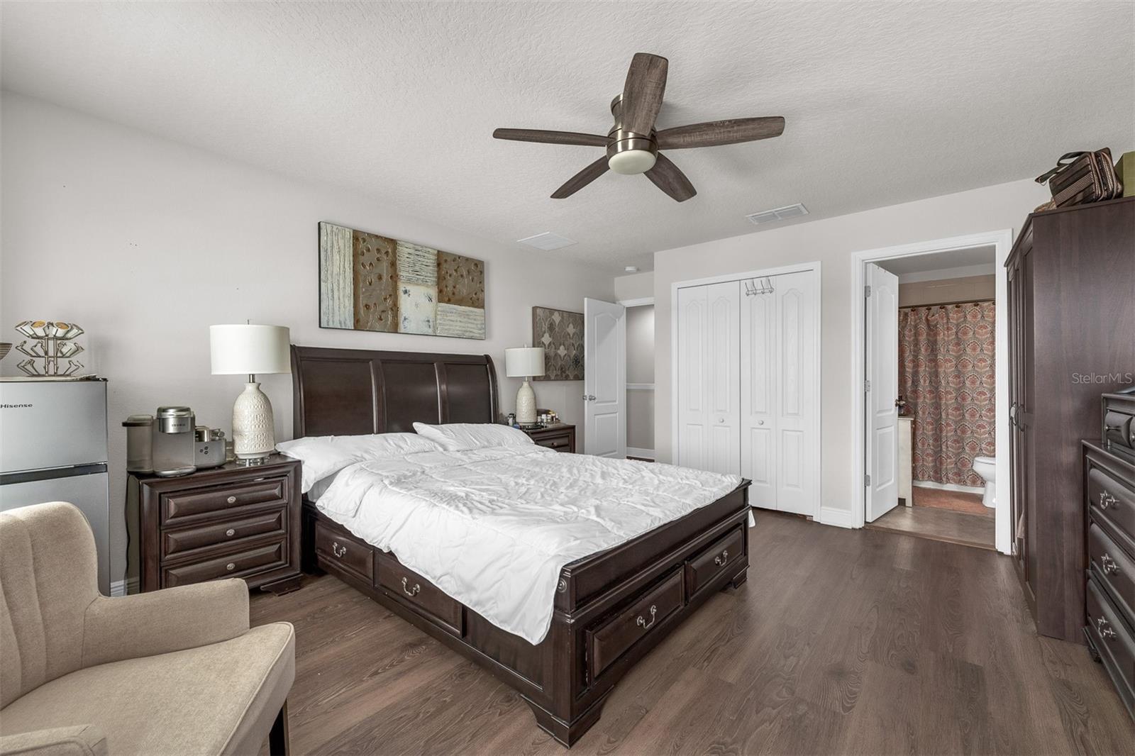 POINTE/HUNTERS CRK - Residential