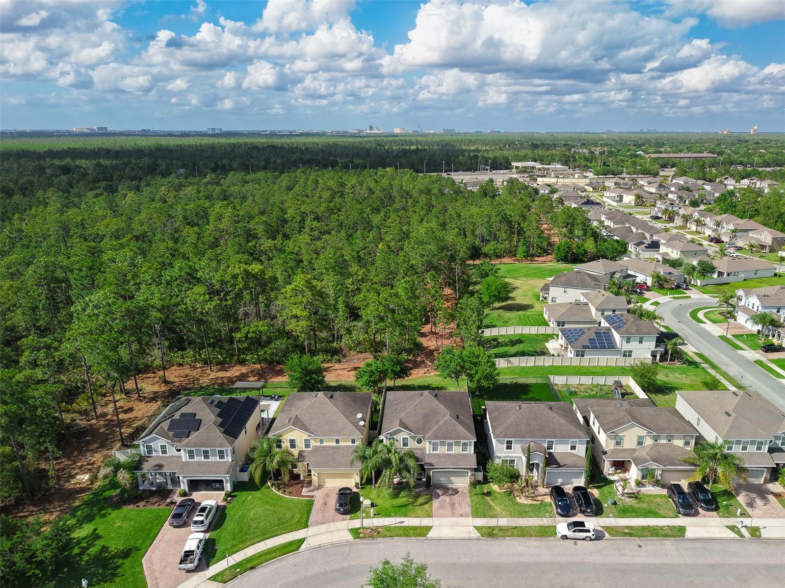 POINTE/HUNTERS CRK - Residential