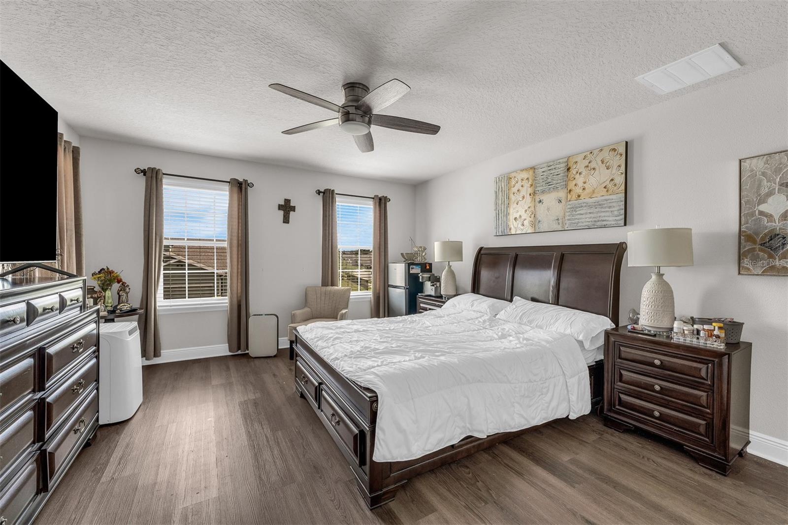 POINTE/HUNTERS CRK - Residential