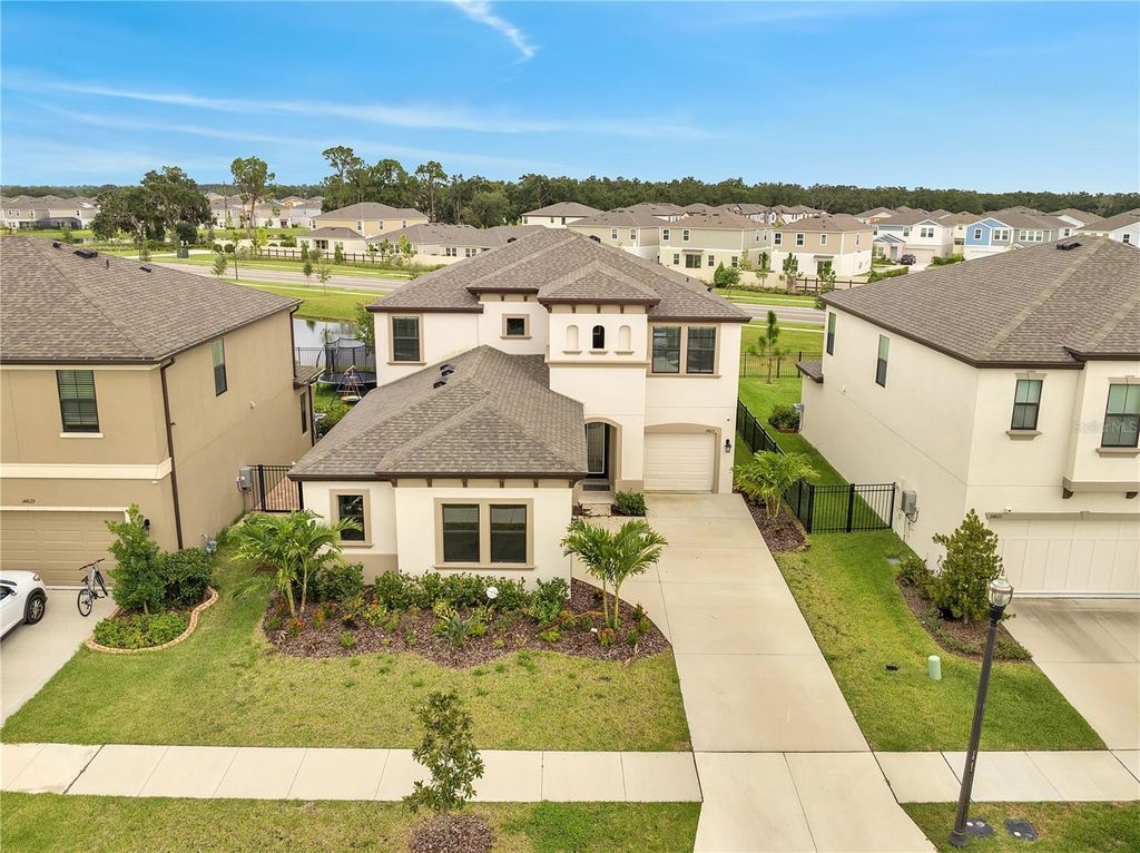 Photo of 14825 Paddock Pond Avenue, Lithia, FL 33547 (MLS # O6324591)