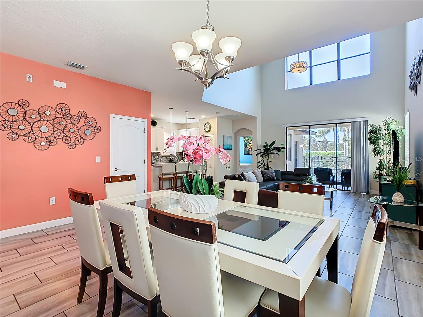 5528 SOLTERRA CIRCLE