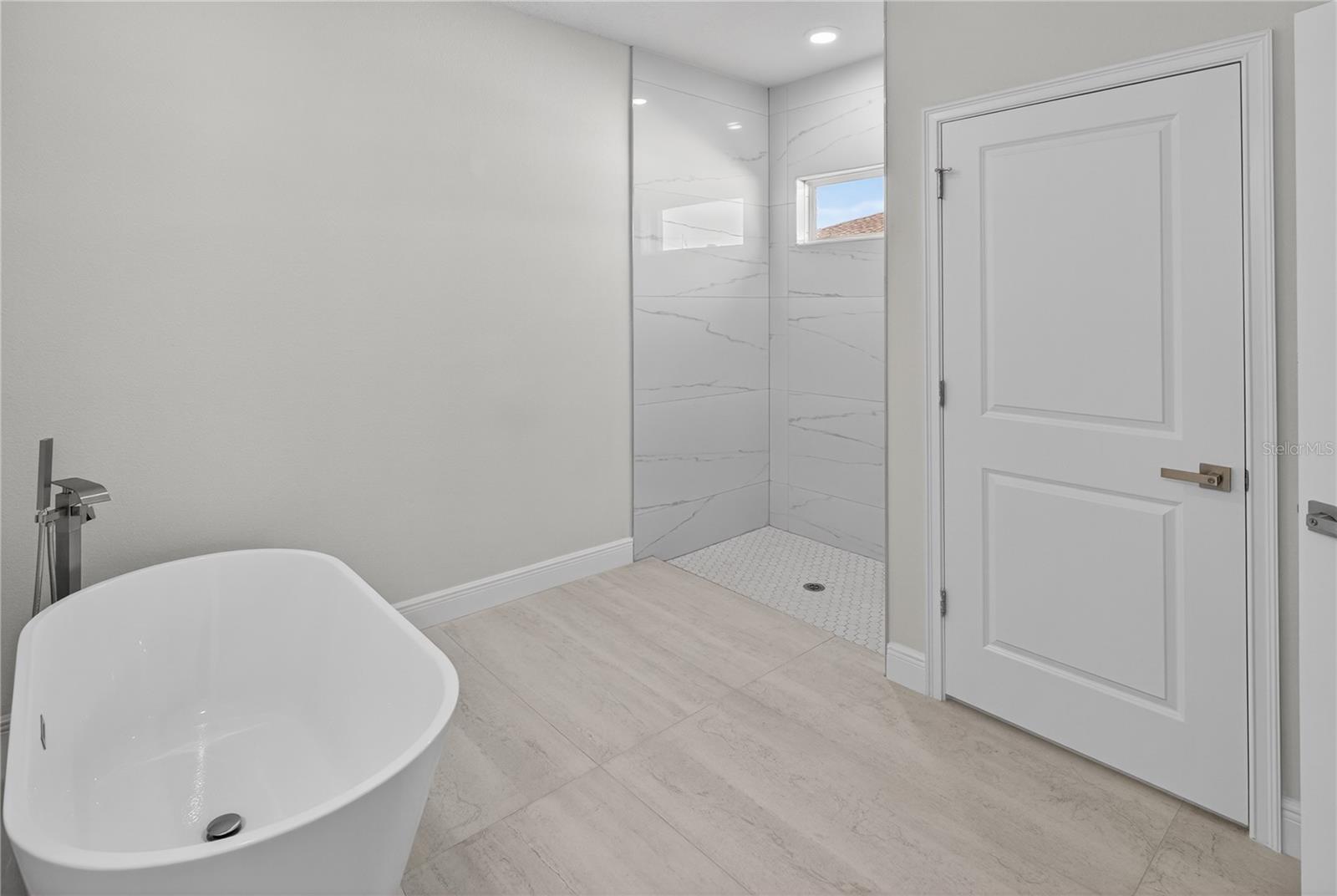 MARION OAKS - Residential