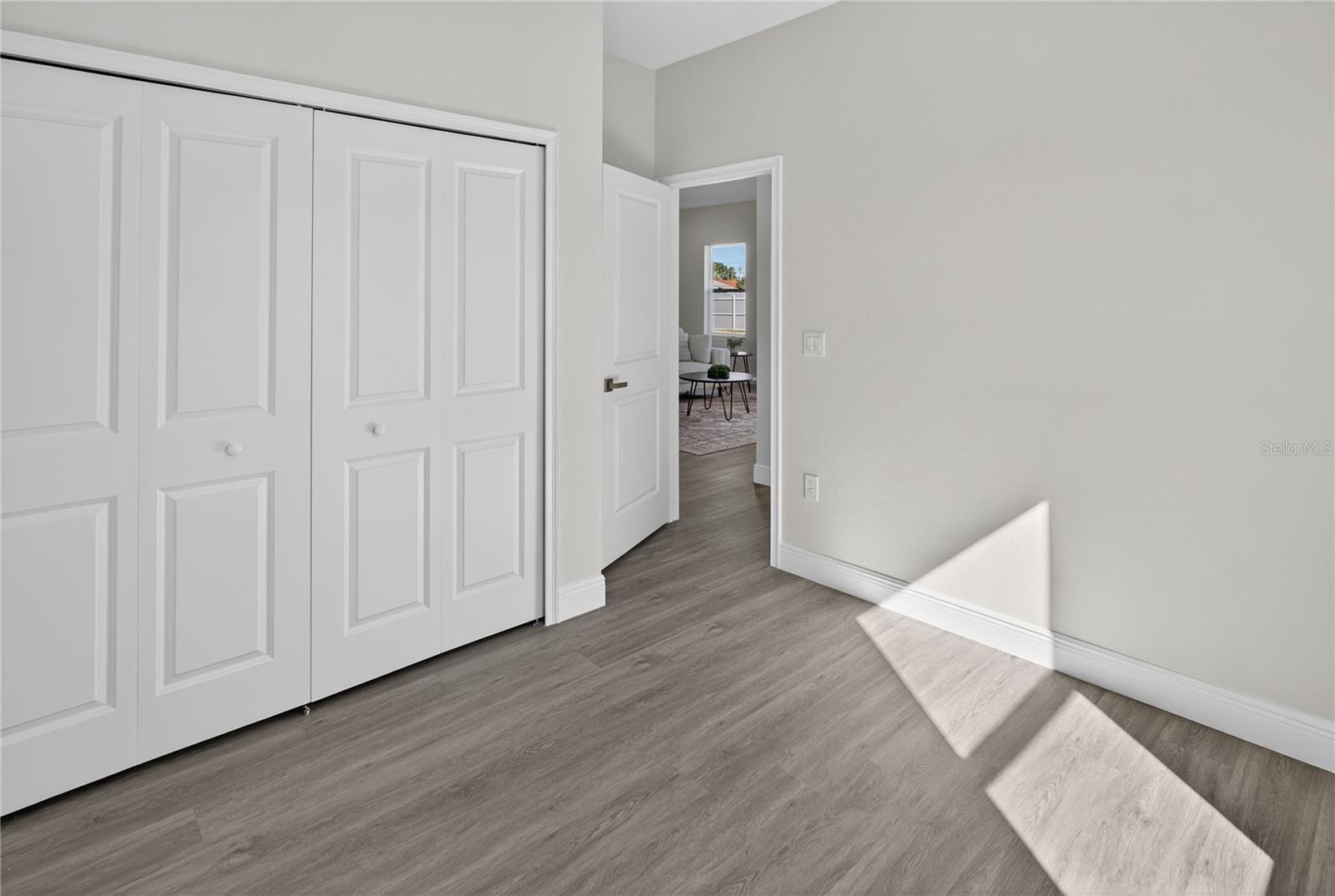 MARION OAKS - Residential