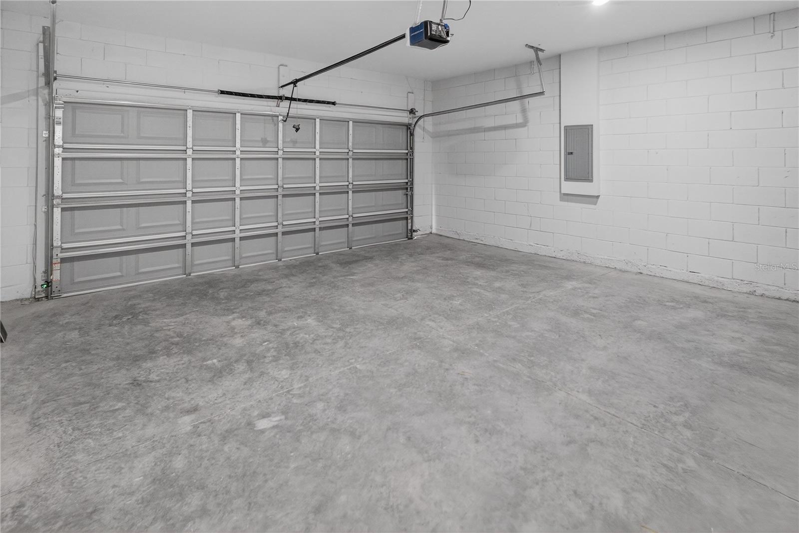 MARION OAKS - Residential