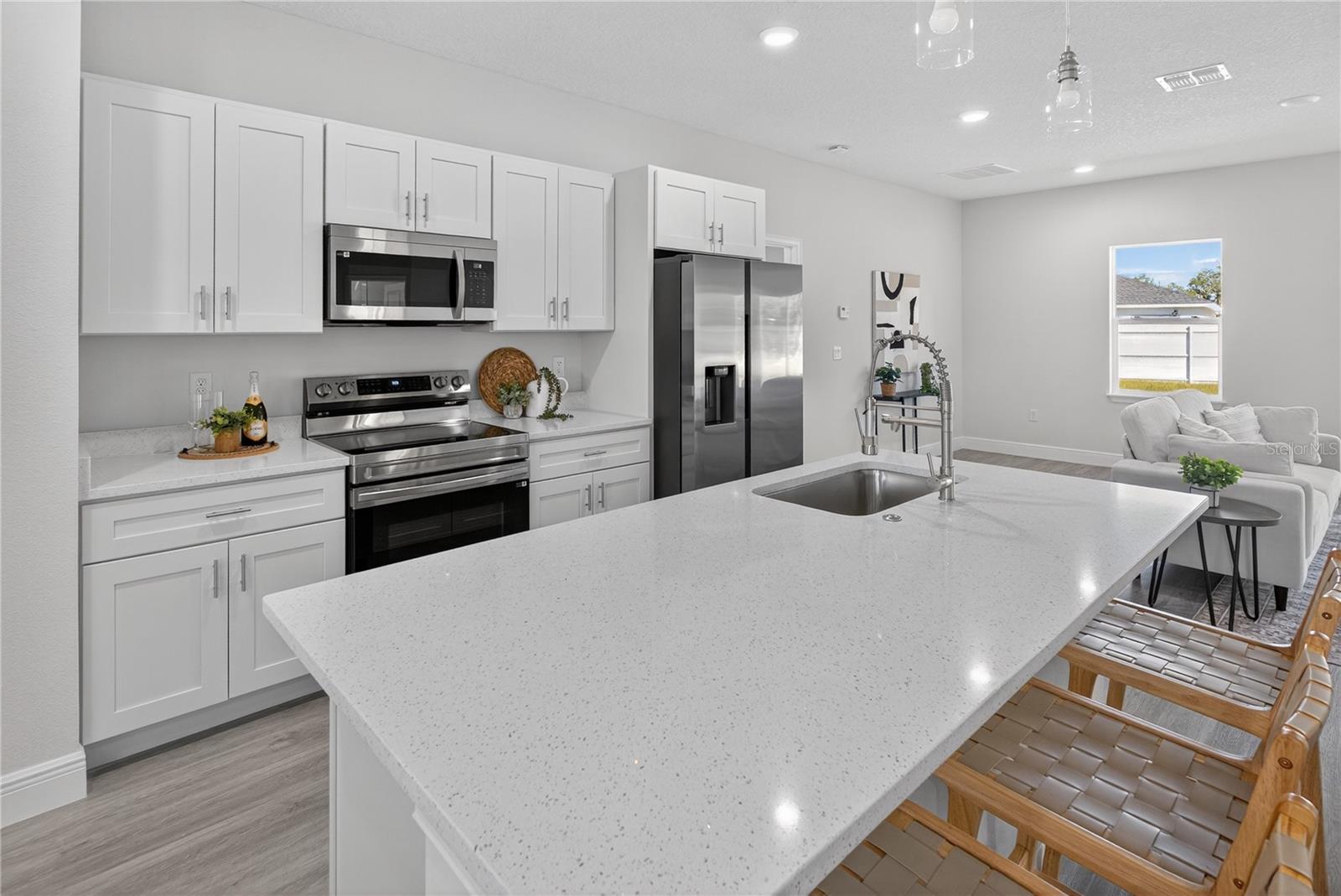 MARION OAKS - Residential