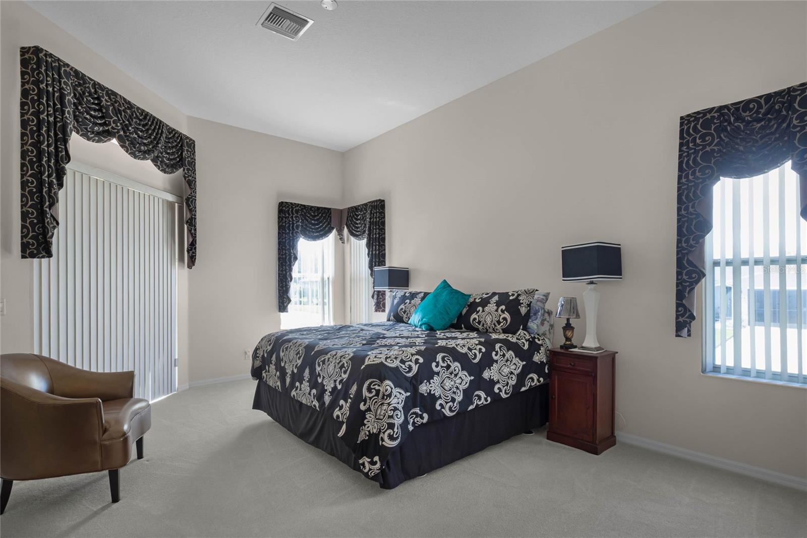 LEESBURG LEGACY LEESBURG UNIT 06 - Residential