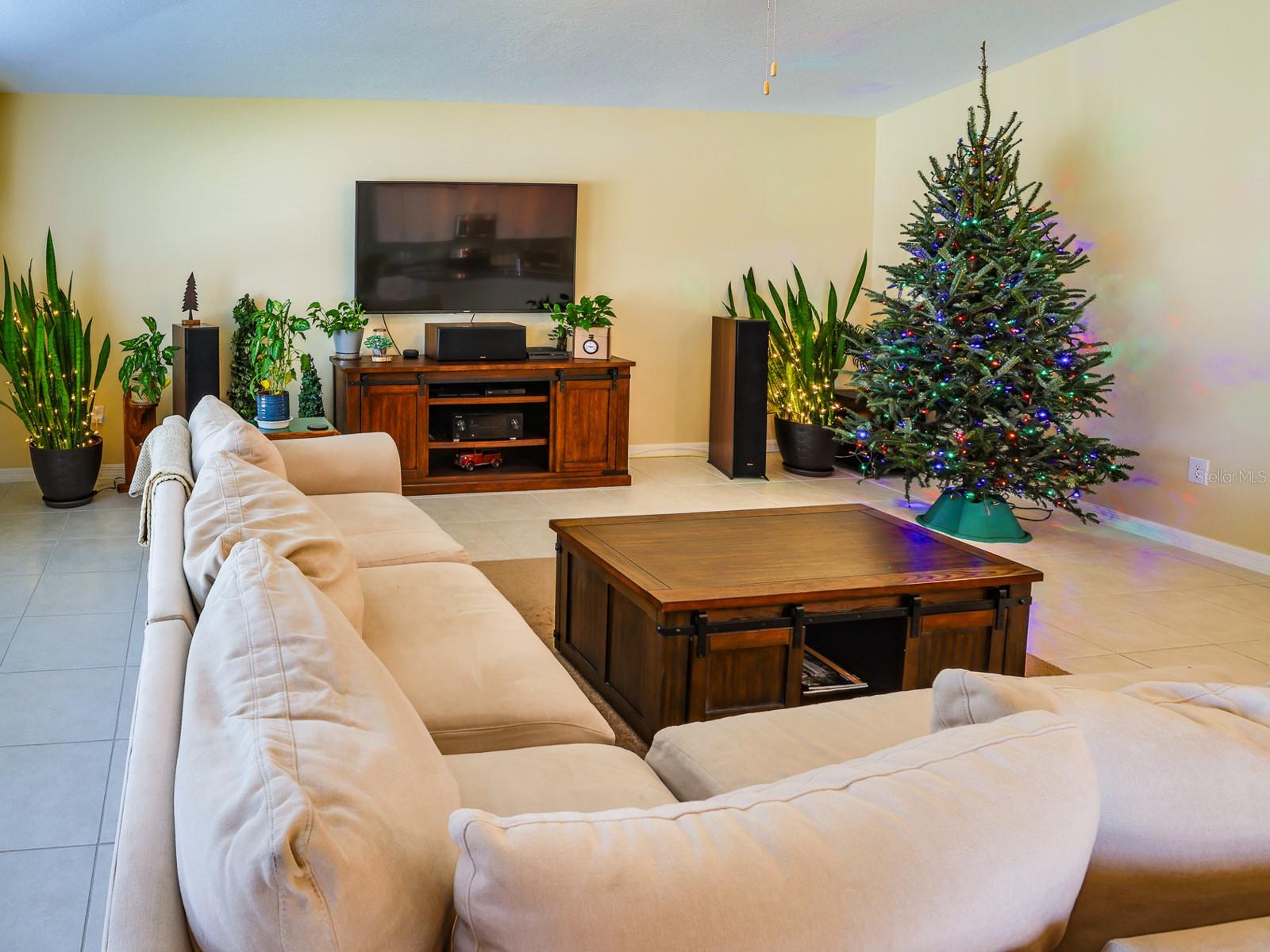 WIND MDWS SOUTH PH ONE - Residential