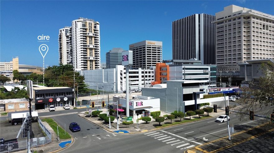 Commercial open space with great exposure to Roosevelt Avenue for rent, located on O’Neil Street at the intersection of Milla de Oro and Roosevelt Avenue. 2,760 square feet. Full Generator.

Upper floor with its own entrance. Can be customized for any use, with two designated bathroom spaces. This second floor is suitable for offices, galleries, yoga or fitness studios nightclubs, and more.

Excellent opportunity with exceptional location!!