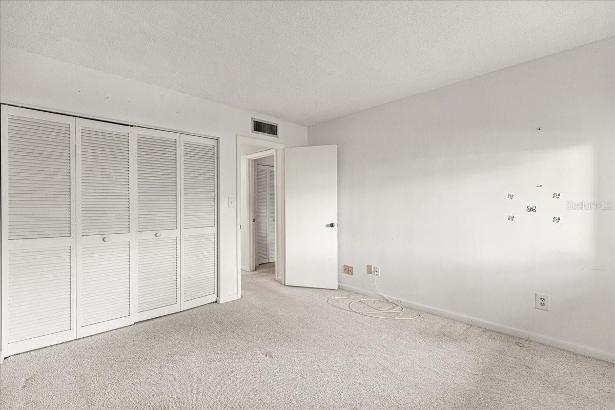 FAIRWAYS/SILVER SPGS SHORES CO - Residential