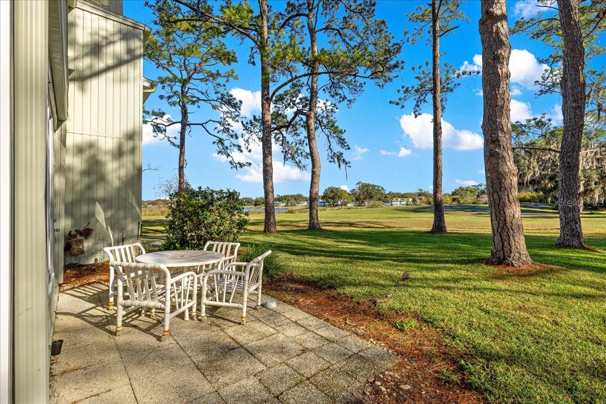 584 FAIRWAYS CIRCLE A