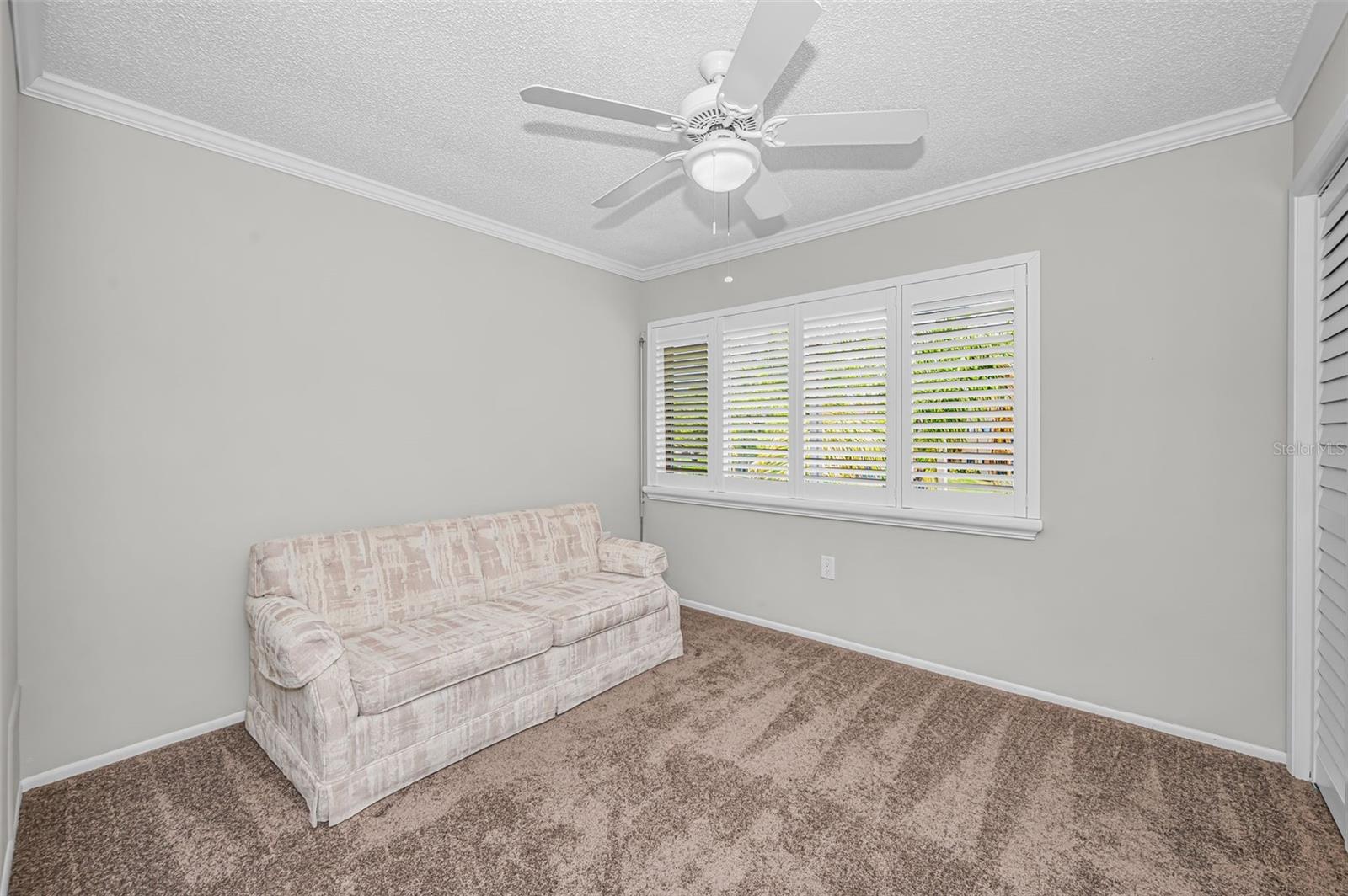 BEACON LAKES CONDO 05 - Residential