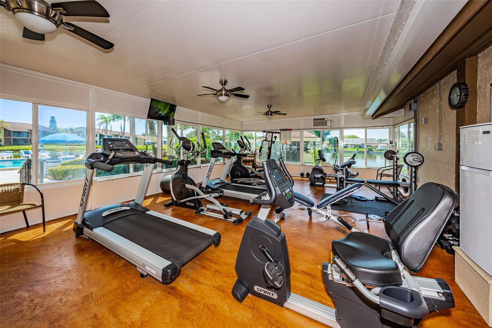 BEACON LAKES CONDO 05 - Residential