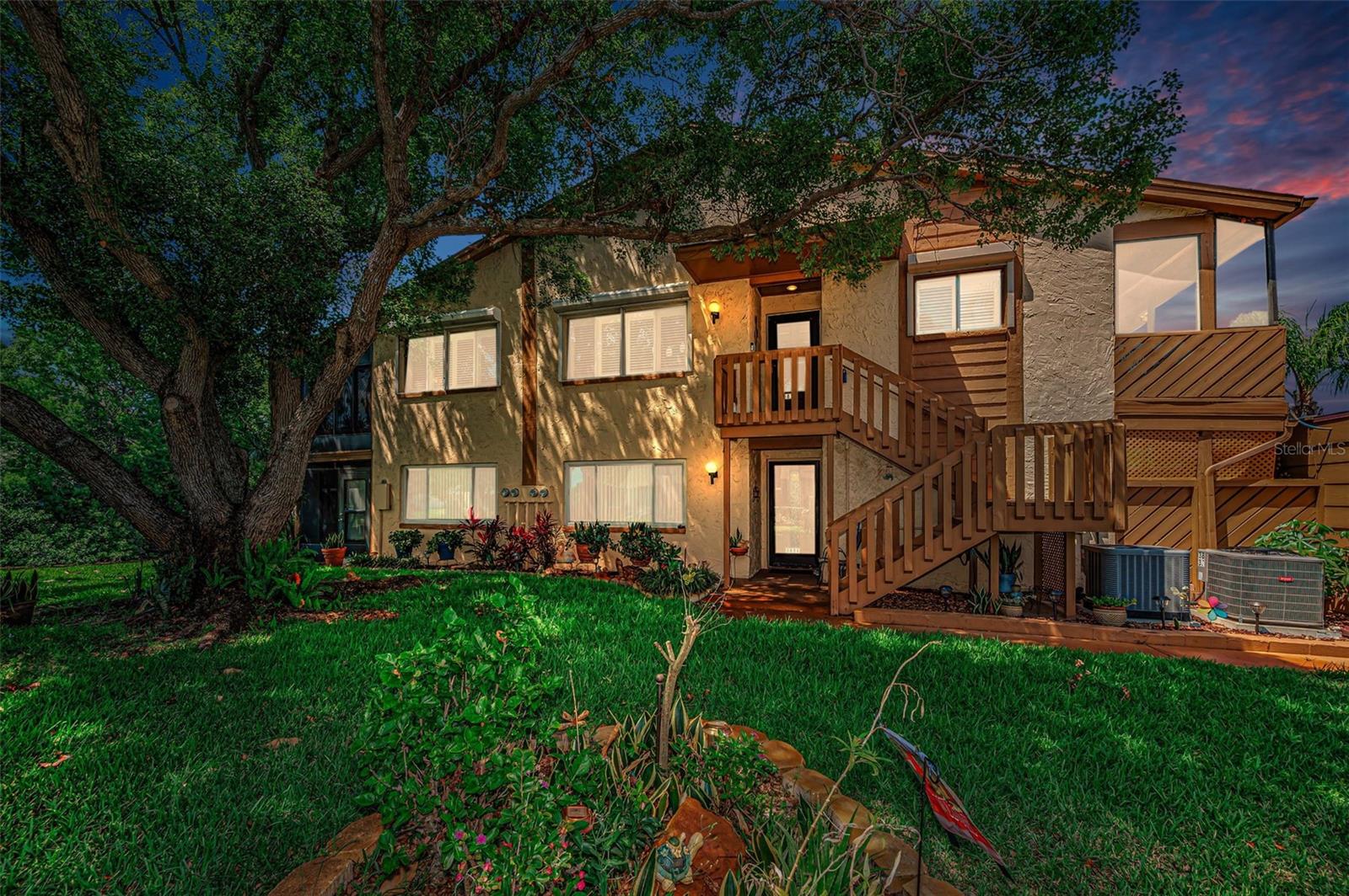 BEACON LAKES CONDO 05 - Residential