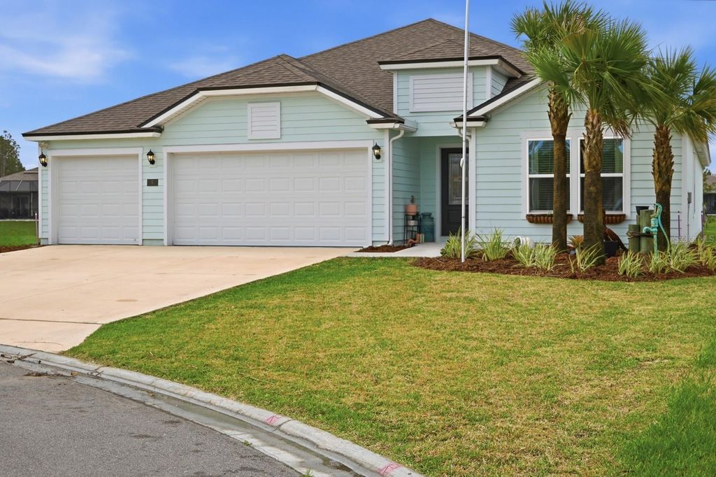 Photo of 8 Crosscut Court, Palm Coast, FL 32137 (MLS # FC316917)