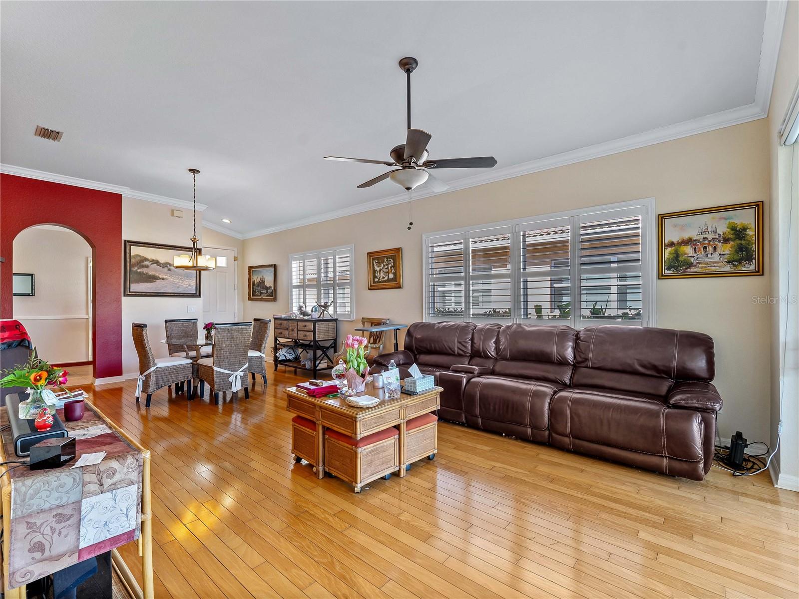 AUBURN WOODS - Residential