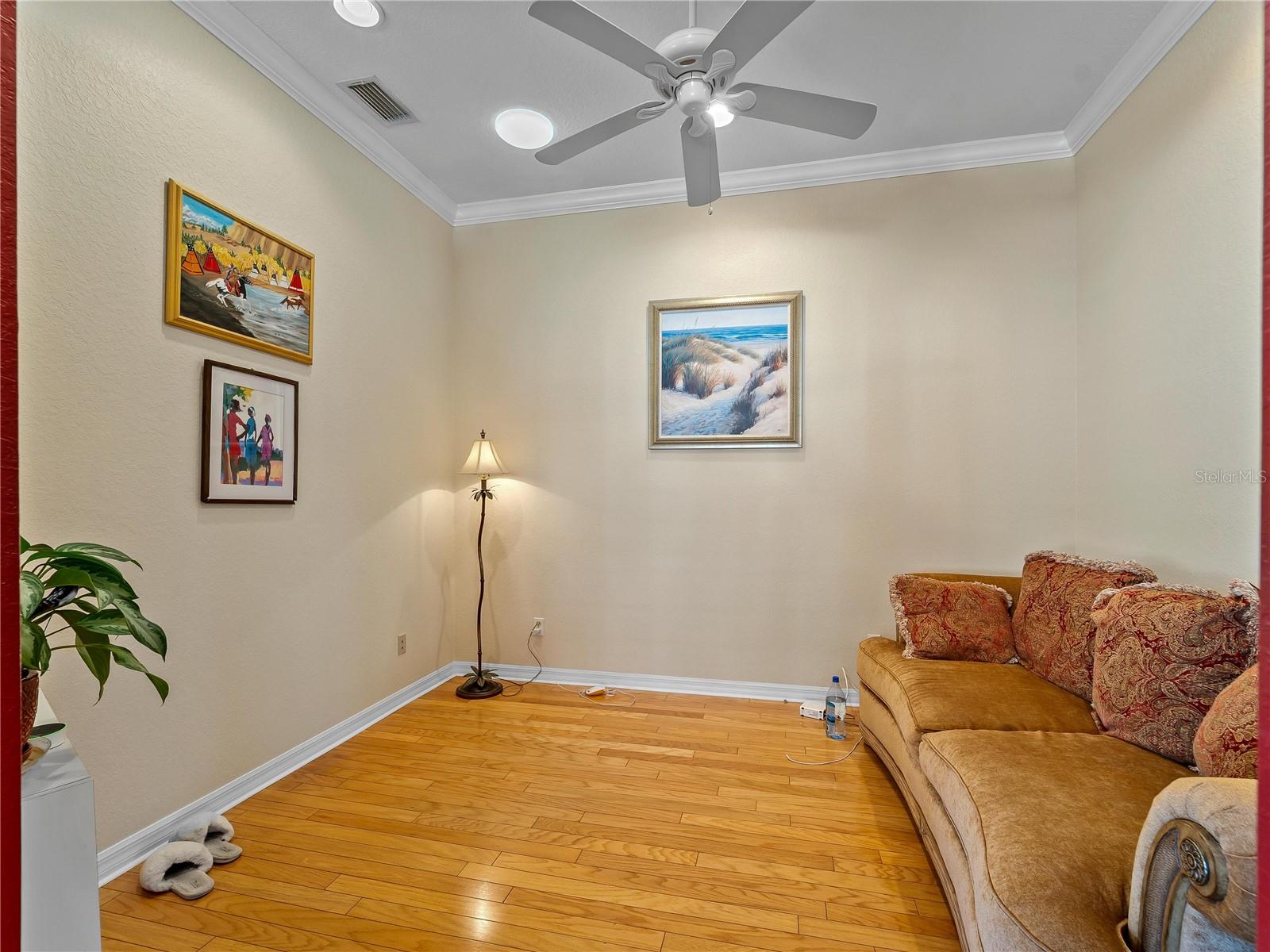 AUBURN WOODS - Residential