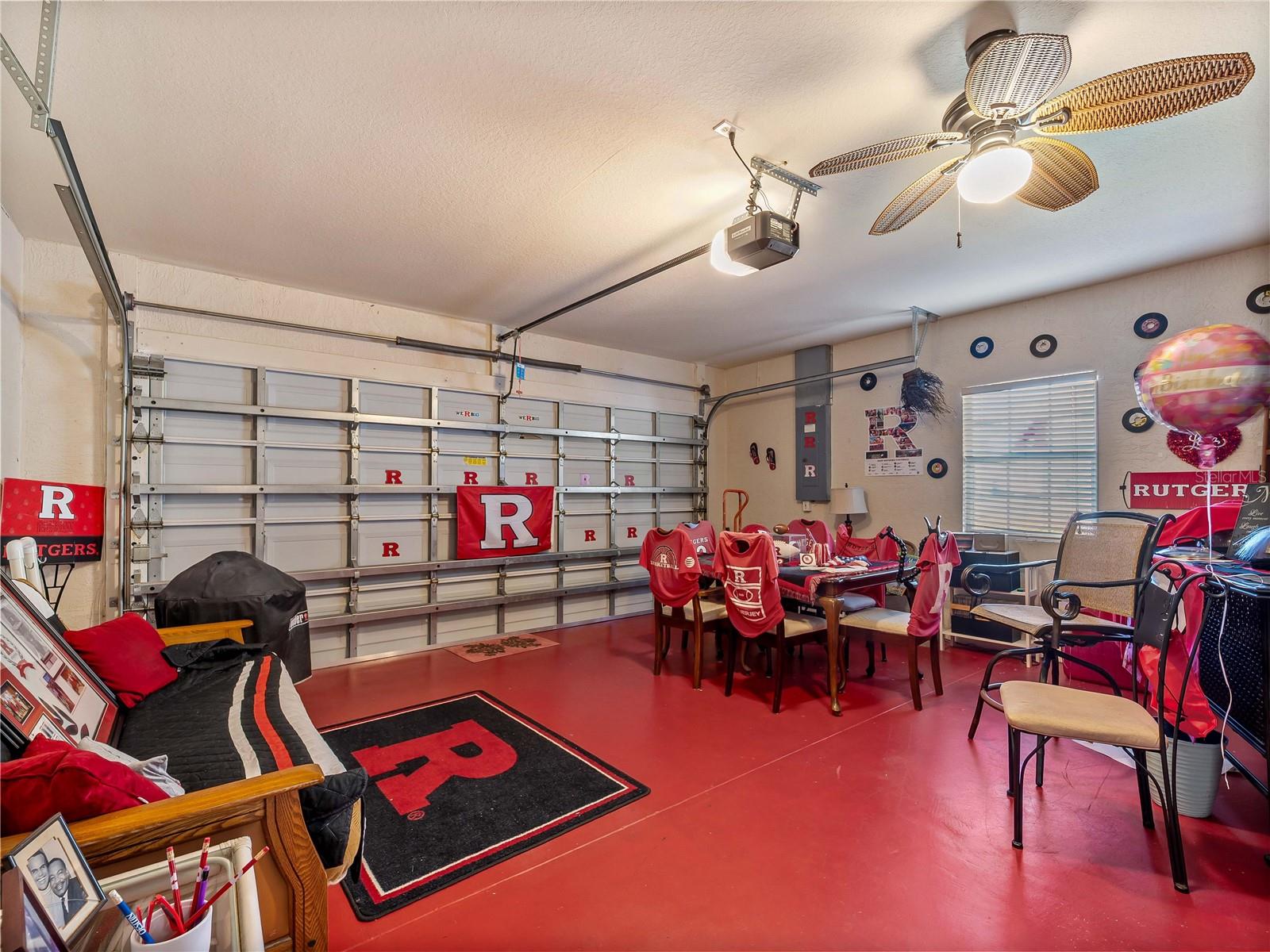 AUBURN WOODS - Residential