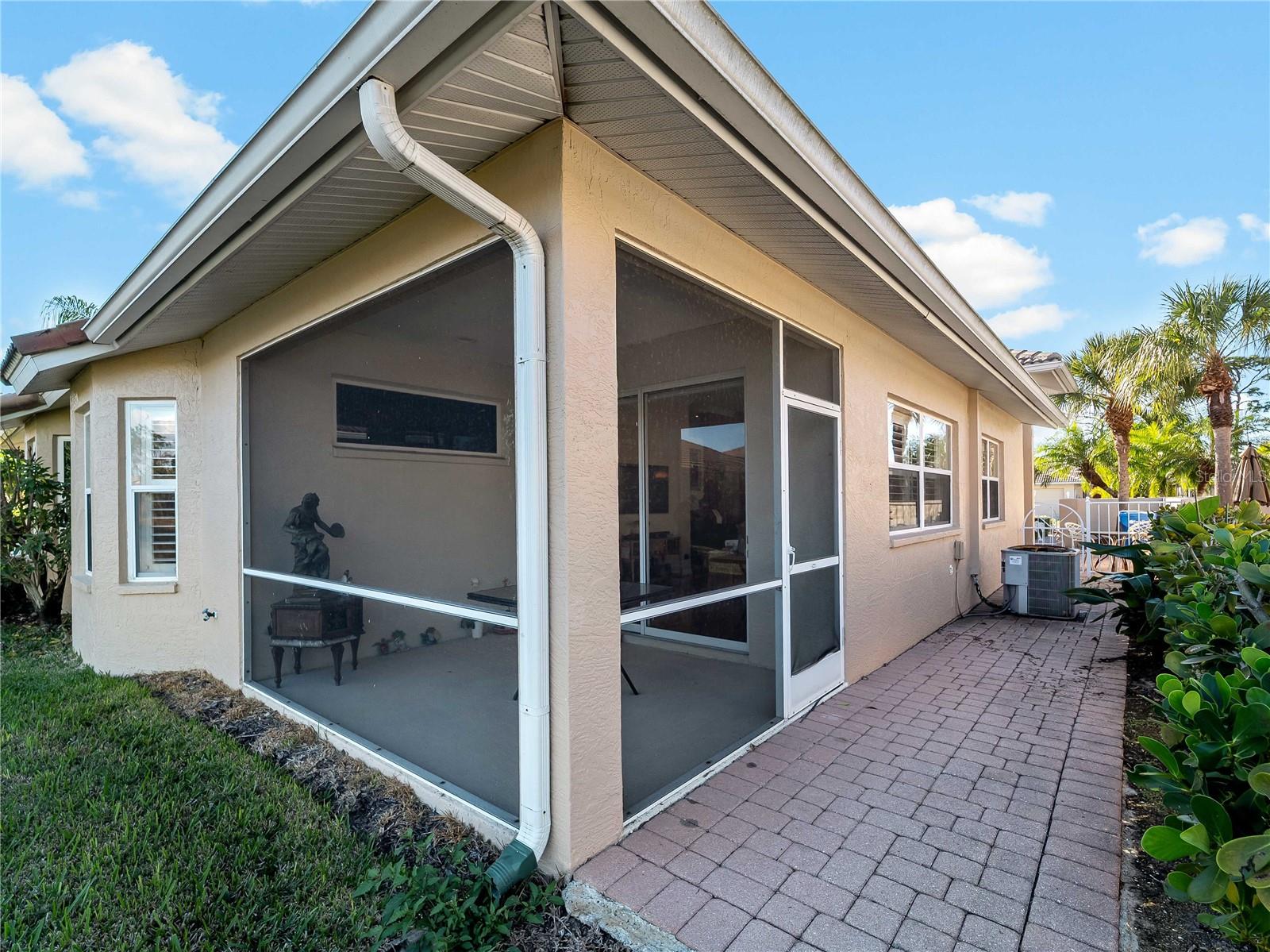 AUBURN WOODS - Residential