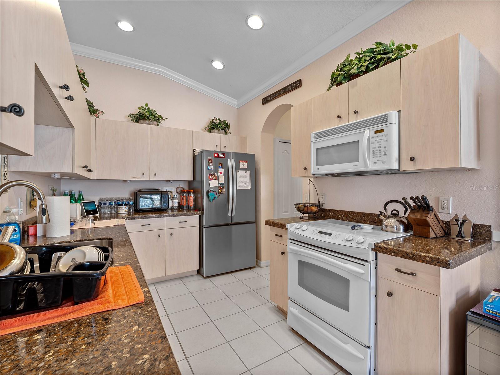 AUBURN WOODS - Residential