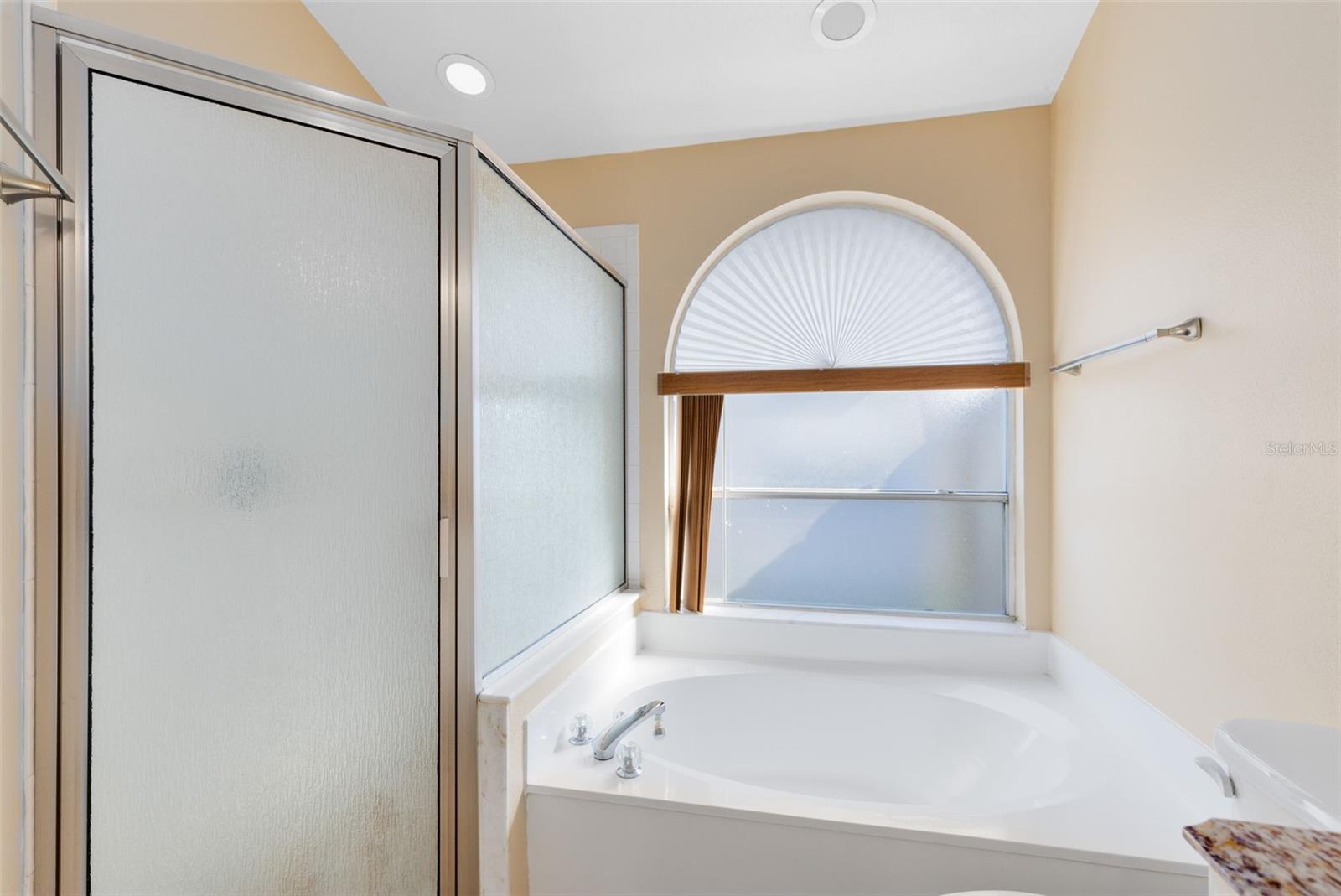 ANDOVER LAKES - Residential