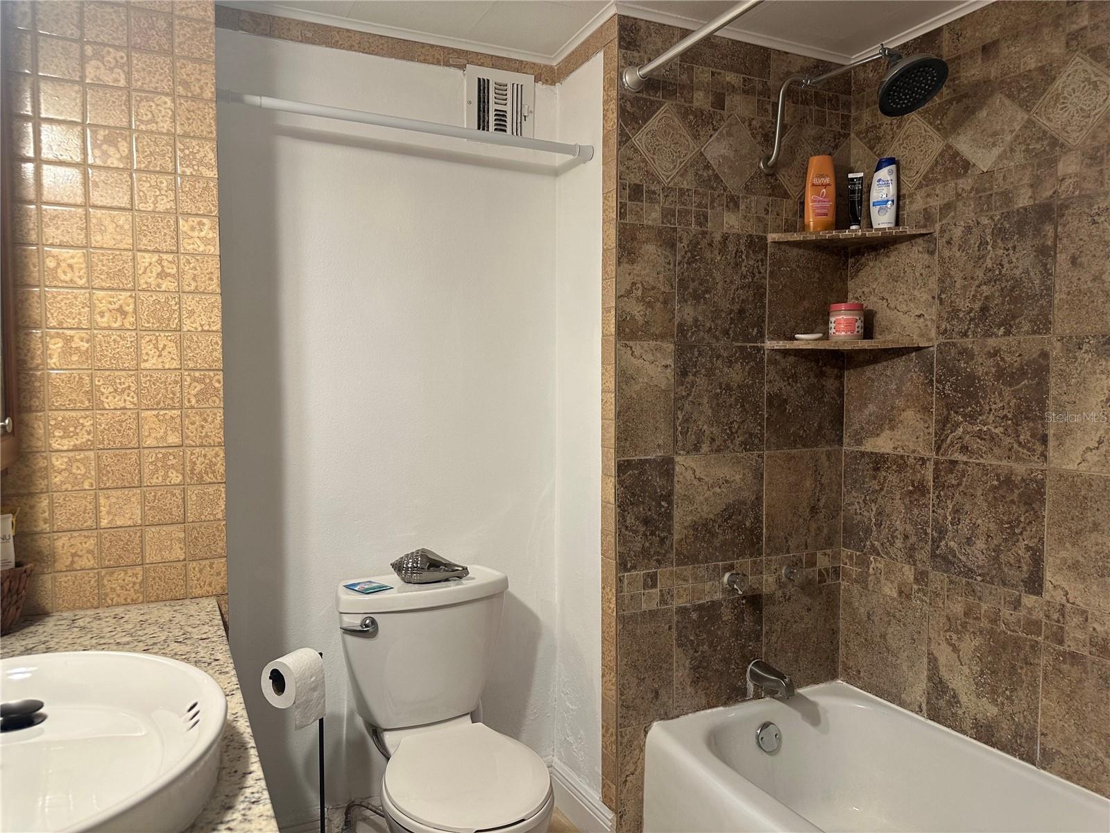 REGATTA BEACH CLUB CONDO - Residential Lease