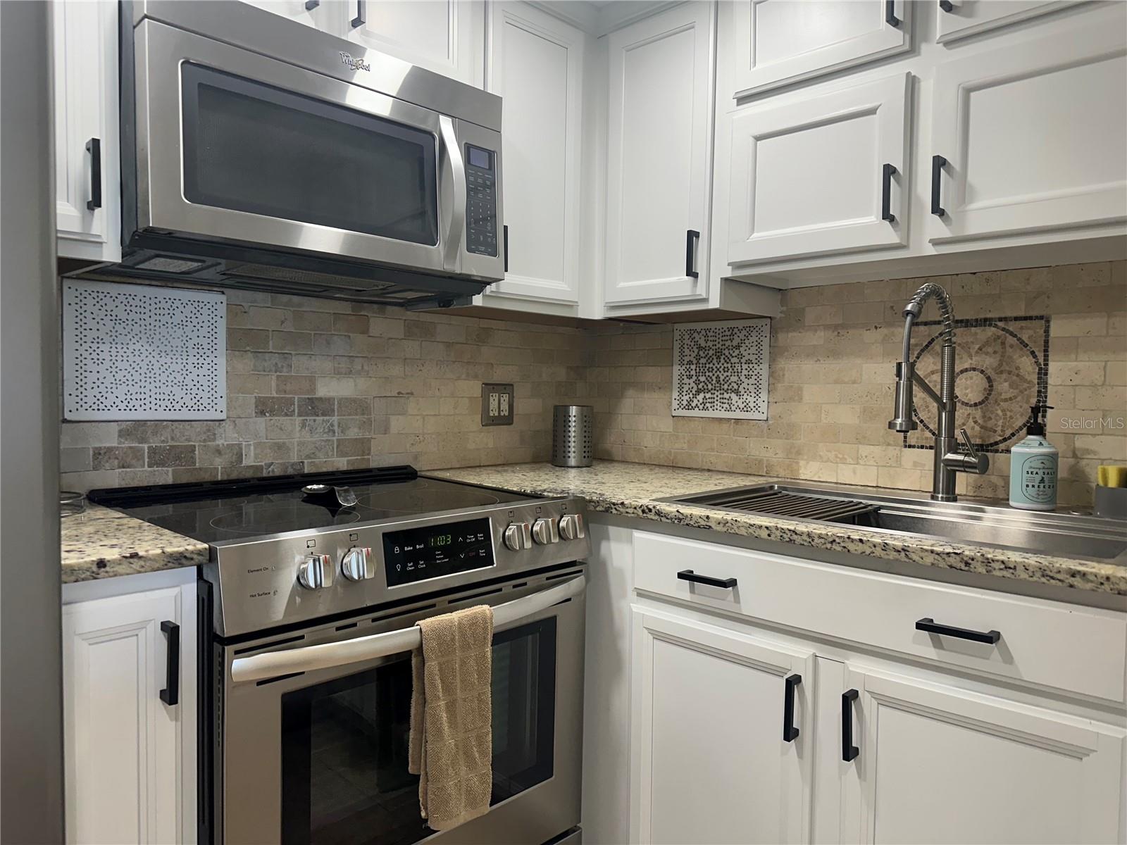 REGATTA BEACH CLUB CONDO - Residential Lease