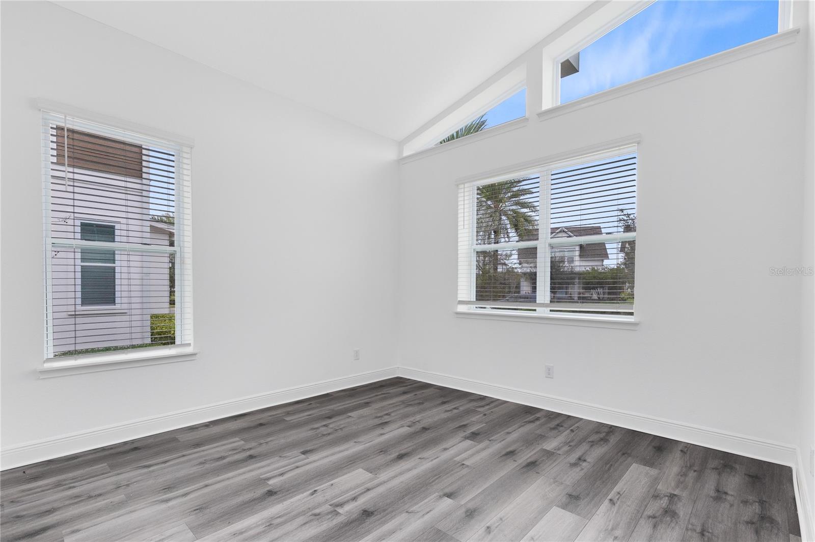 LAUREATE PARK - Residential Lease